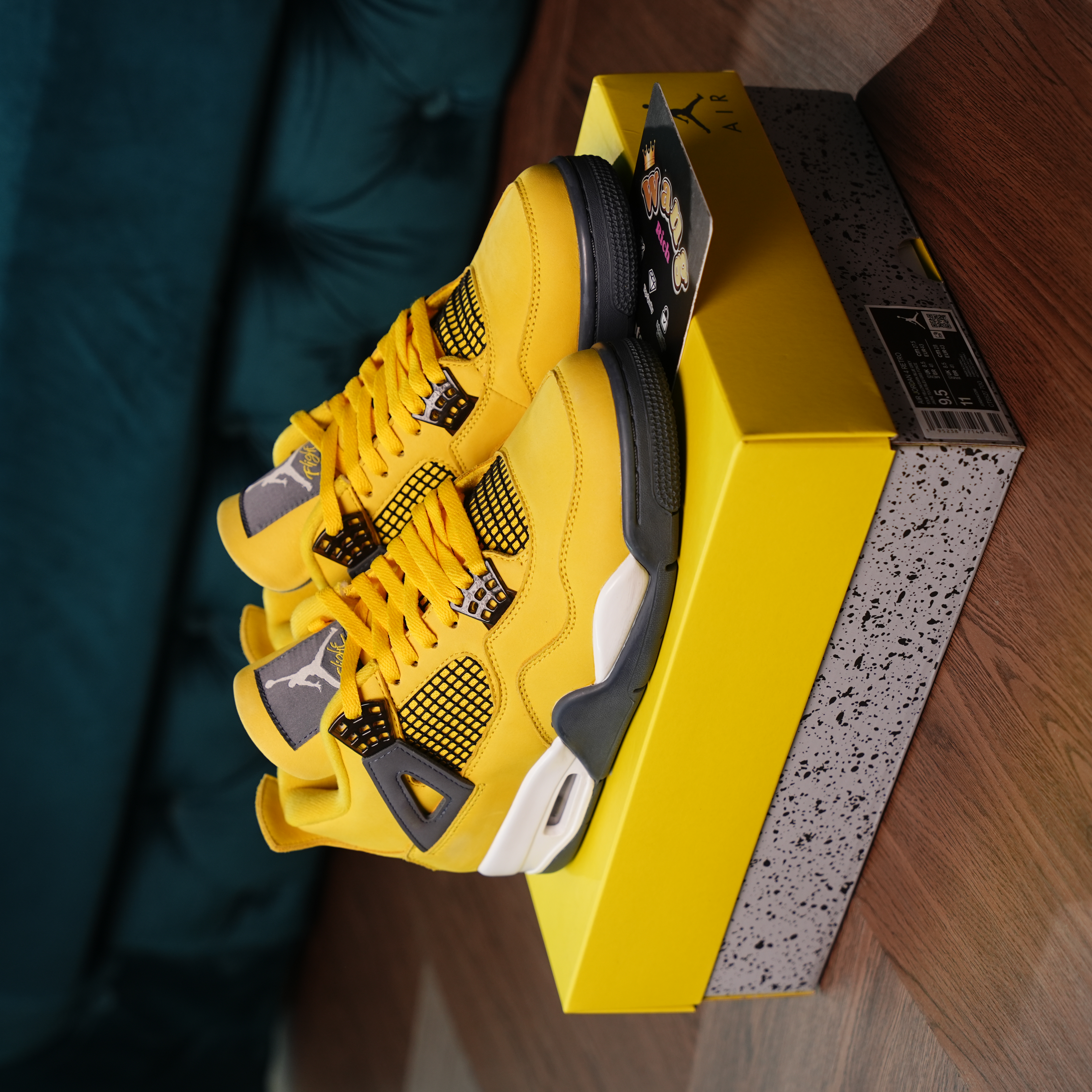 靴 AIR JORDAN 4 RETRO Tour Yellow 28cm Air Jordan 4 Retro Tour Yellow Sneakers | RichWang Kicks