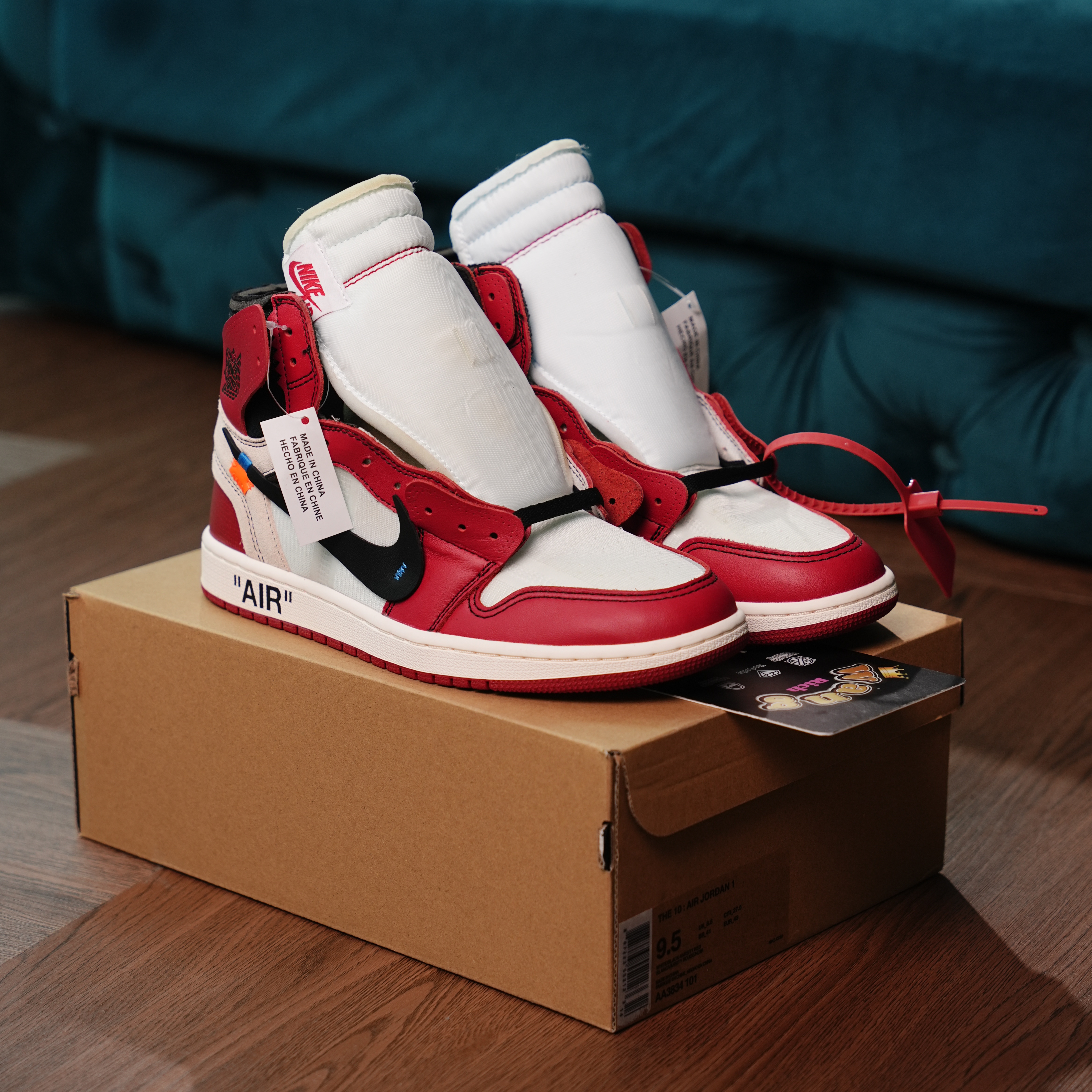 Air Jordan 1 Retro High Off-White Chicago