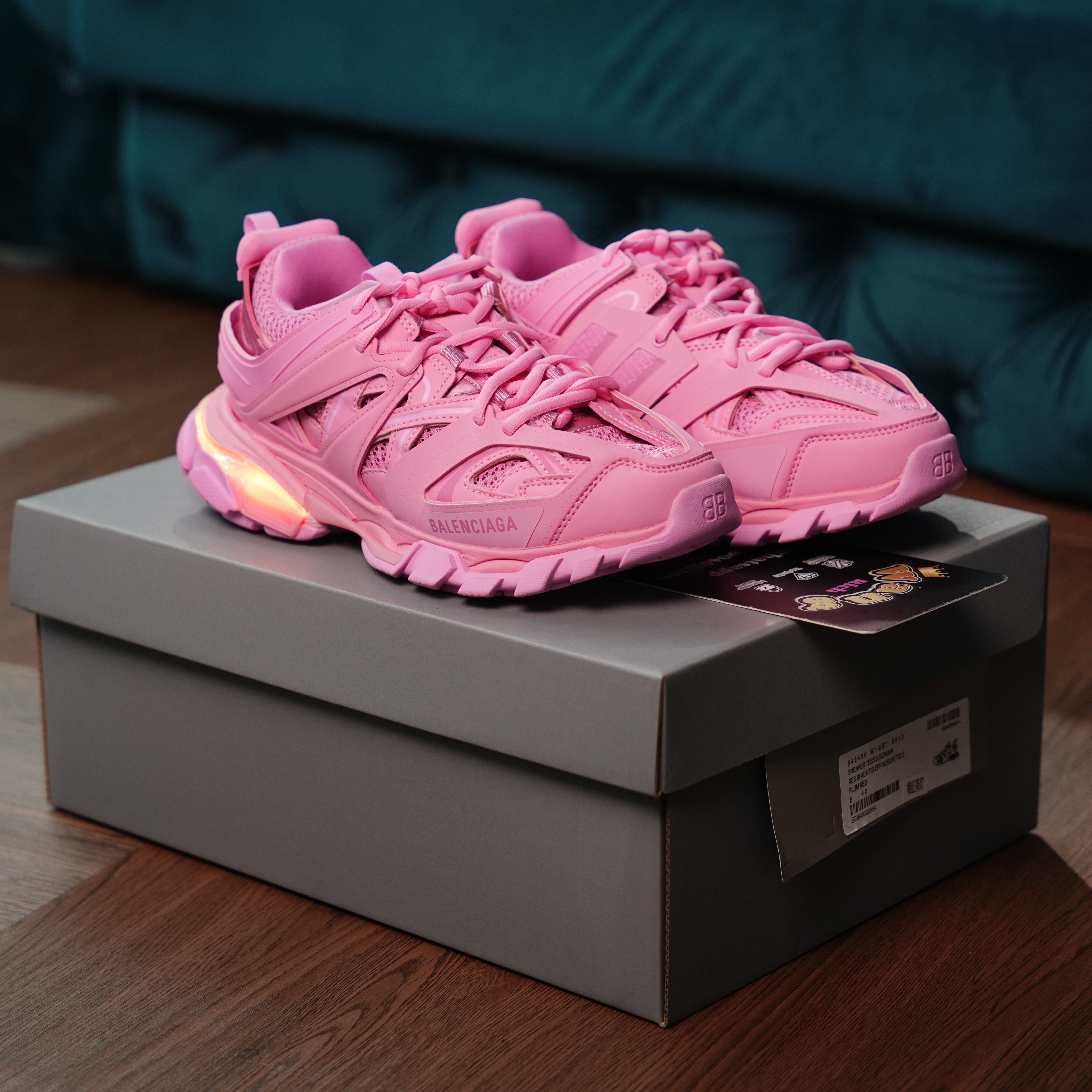 Balenciaga Track Pulm Red (LED)