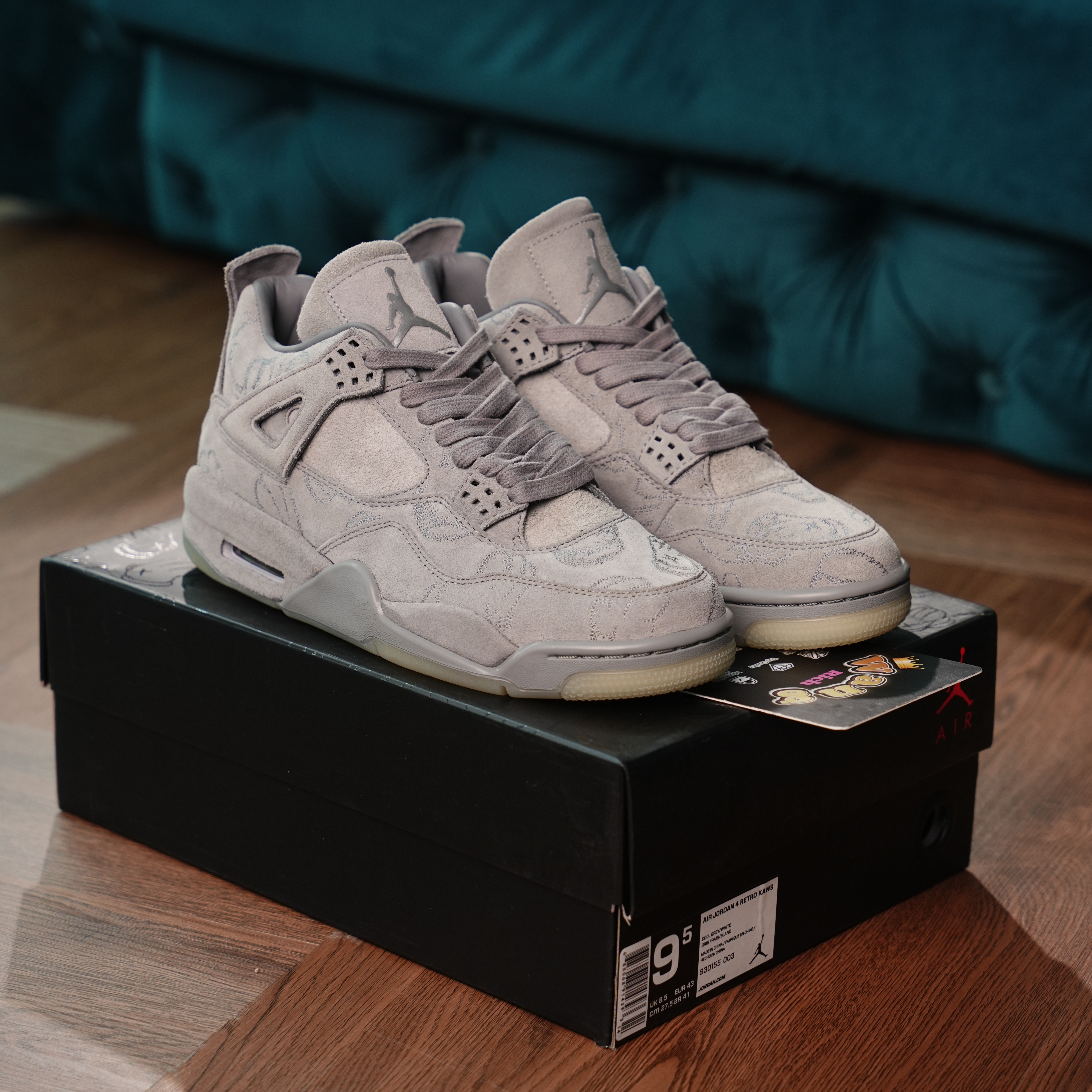 Air Jordan 4 Retro Kaws
