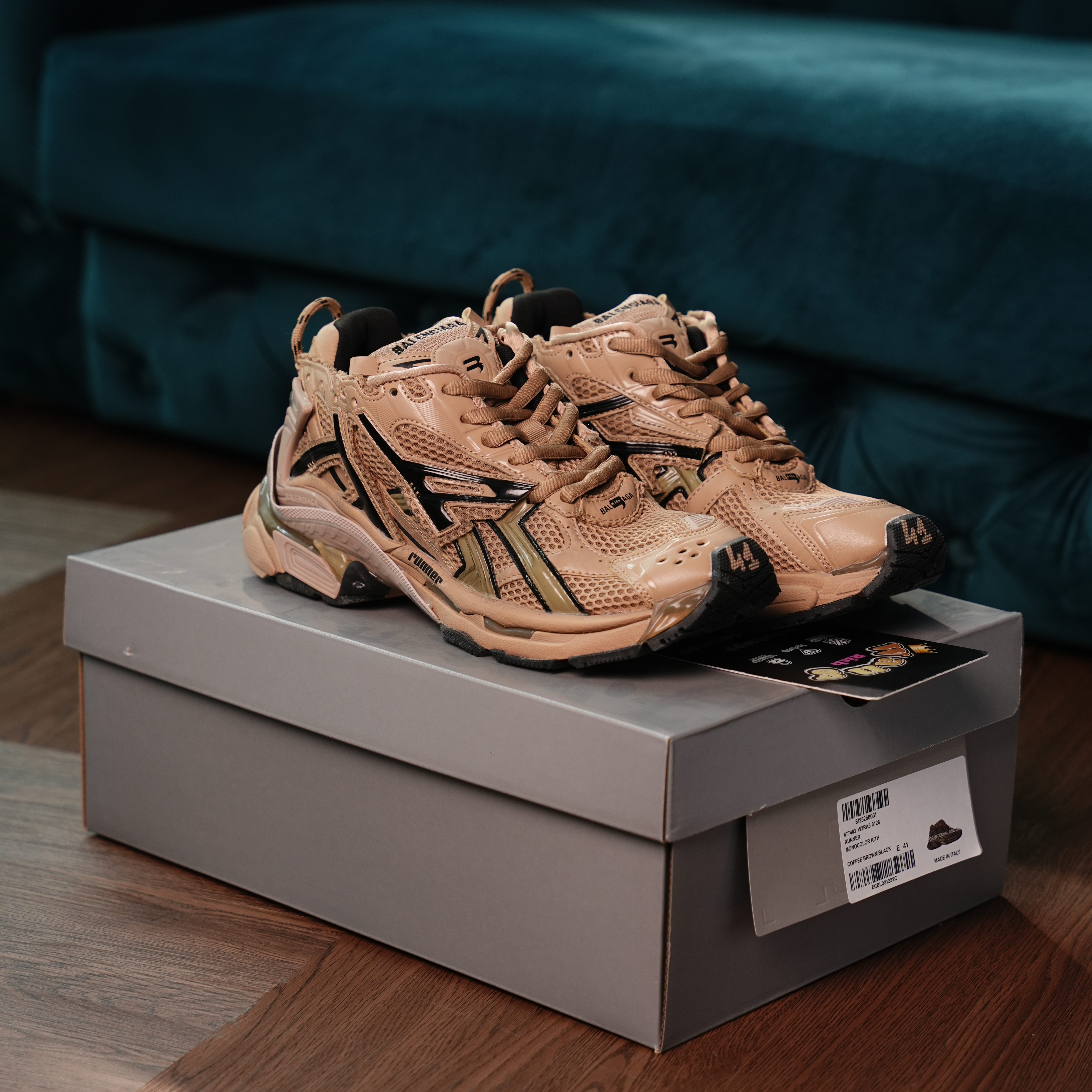 Balenciaga Runner Coffee Brown