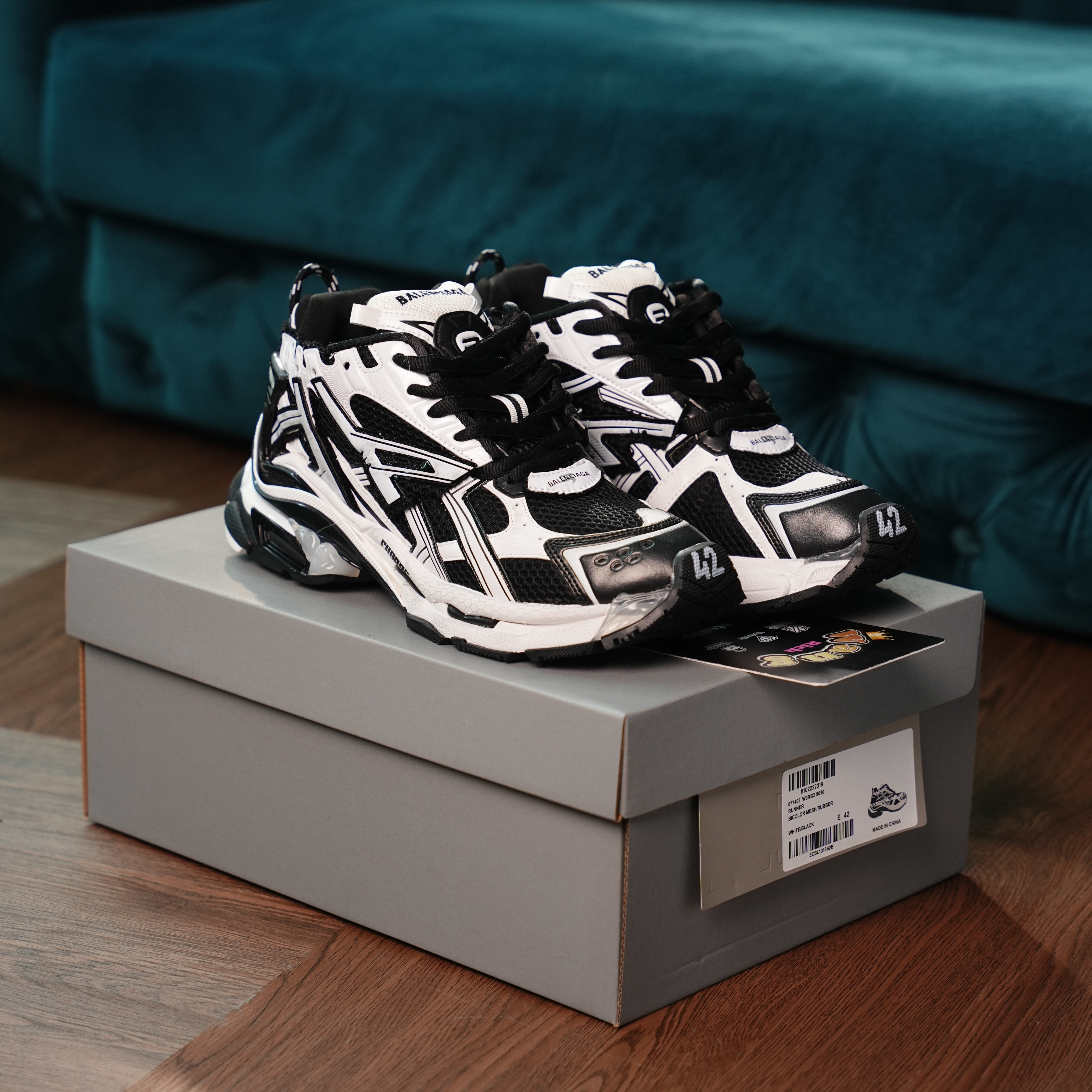 Balenciaga Runner White Black