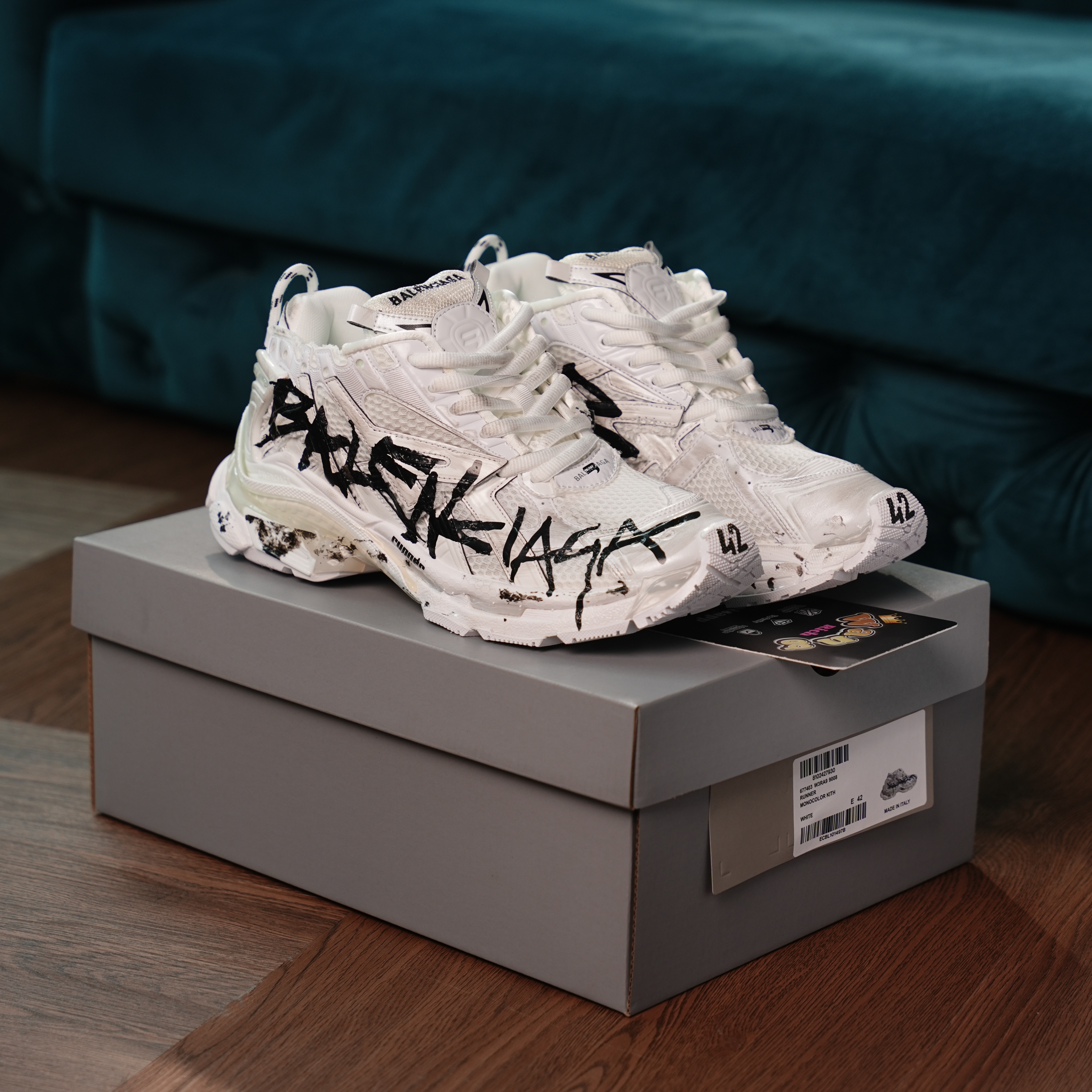 Balenciaga Runner Graffiti White