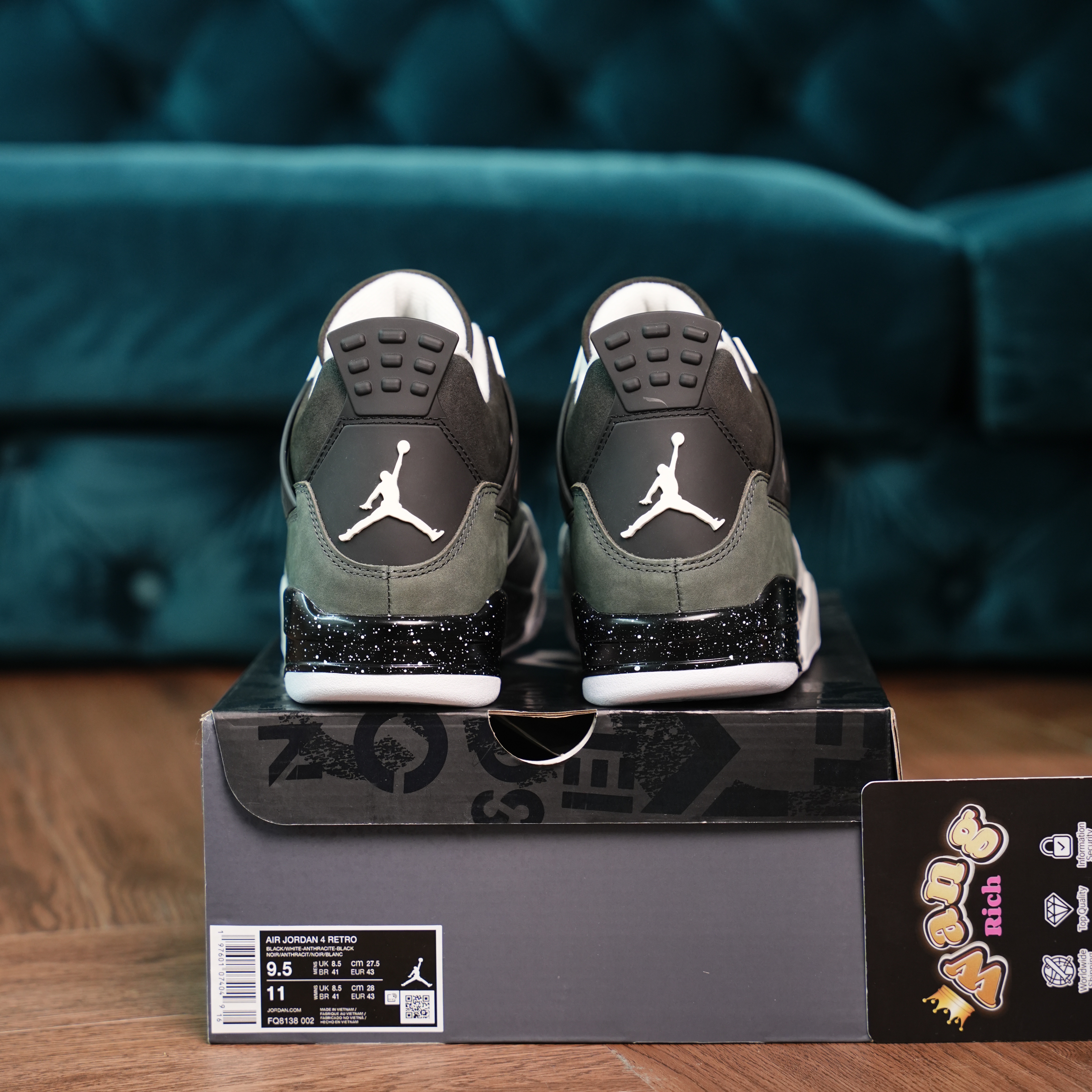 Air Jordan 4 Retro Fear Pack