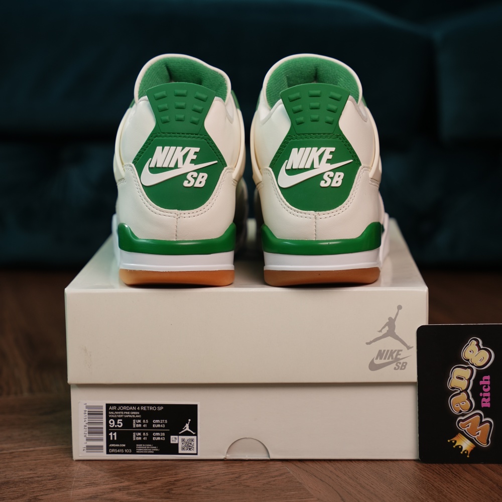 Air Jordan 4 SB Pine Green