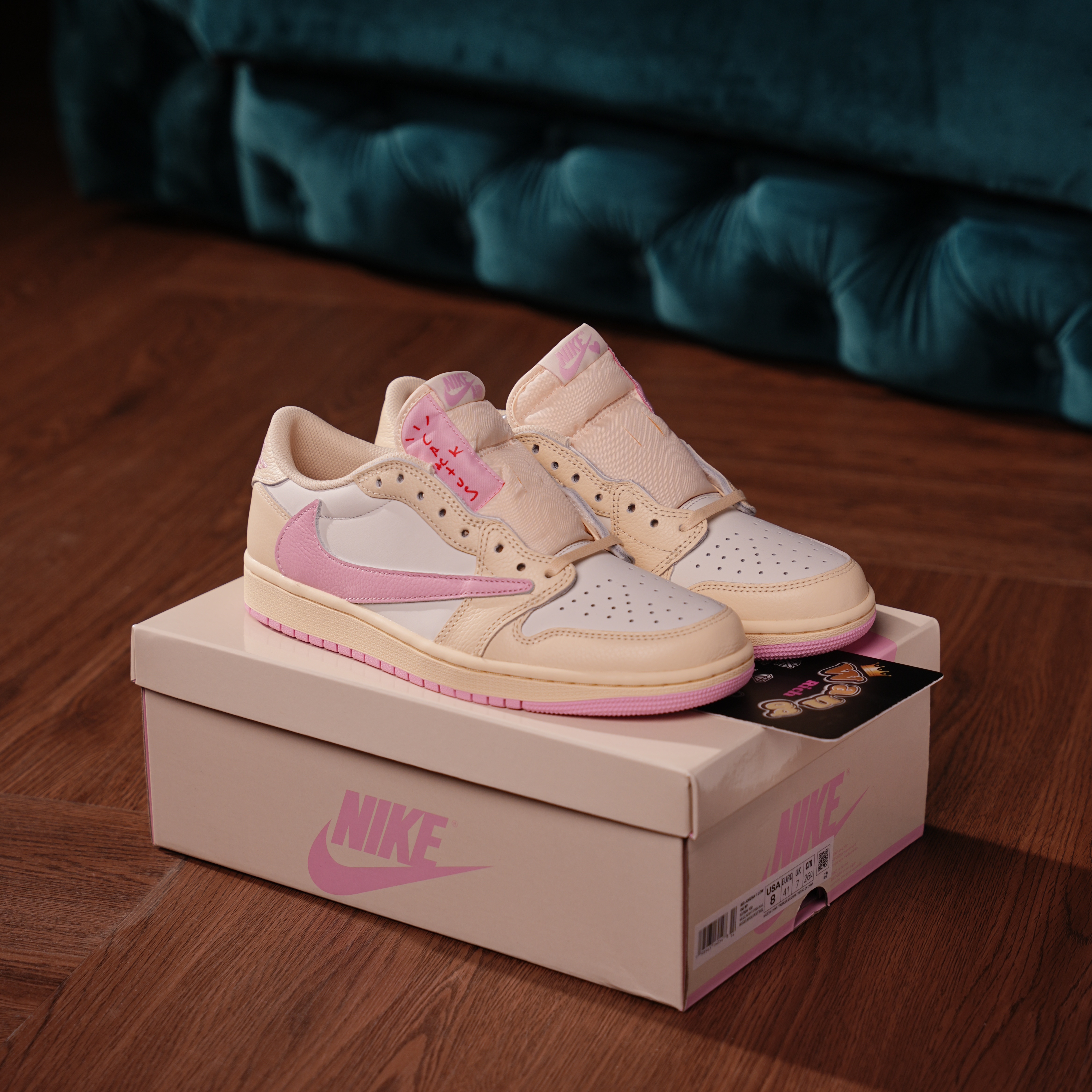 Travis Scott x Air Jordan 1 Low OG Sail Shy Pink