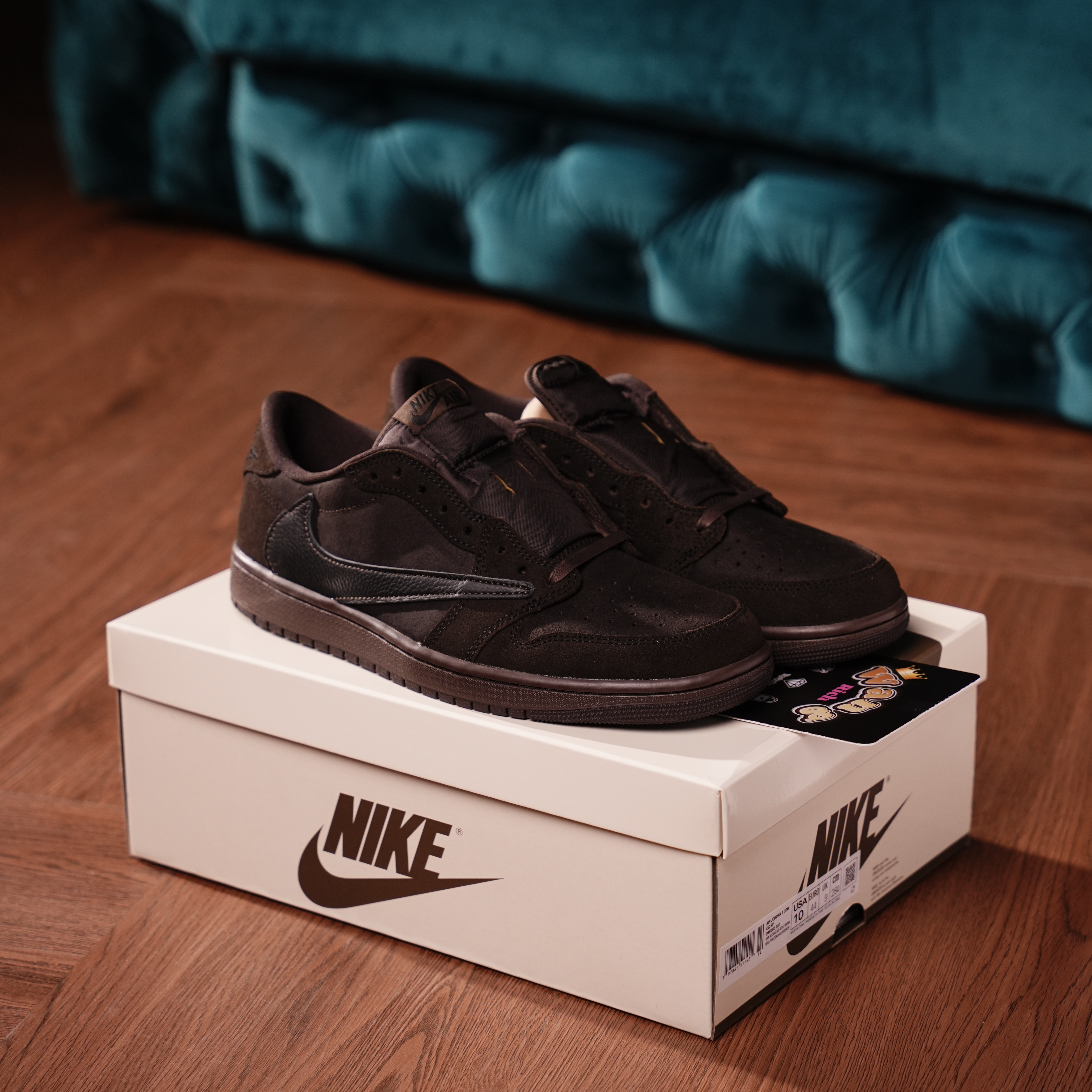 Travis Scott x Air Jordan 1 Low OG SP 'Velvet Brown'