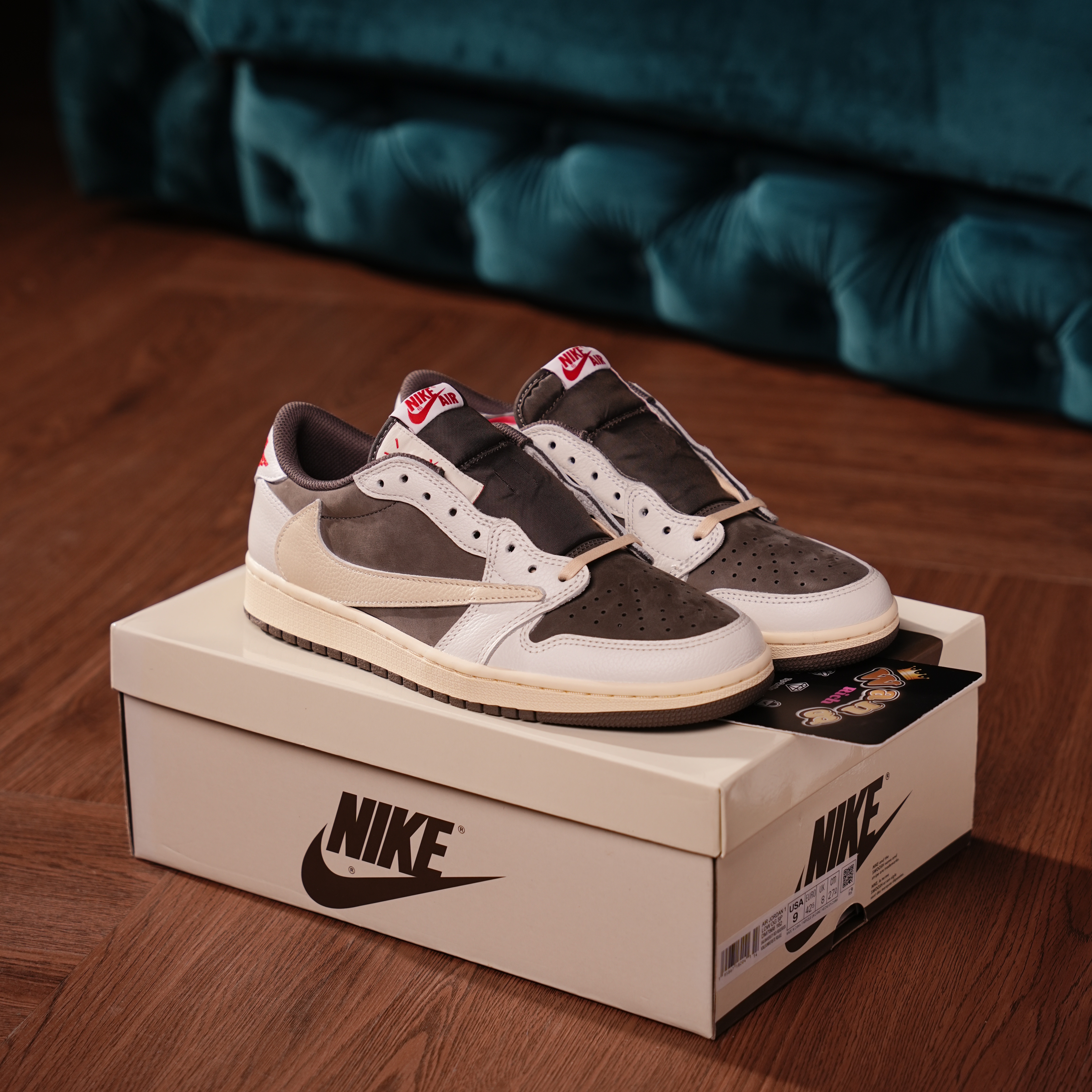 Travis Scott x Air Jordan 1 Low Reverse Mocha