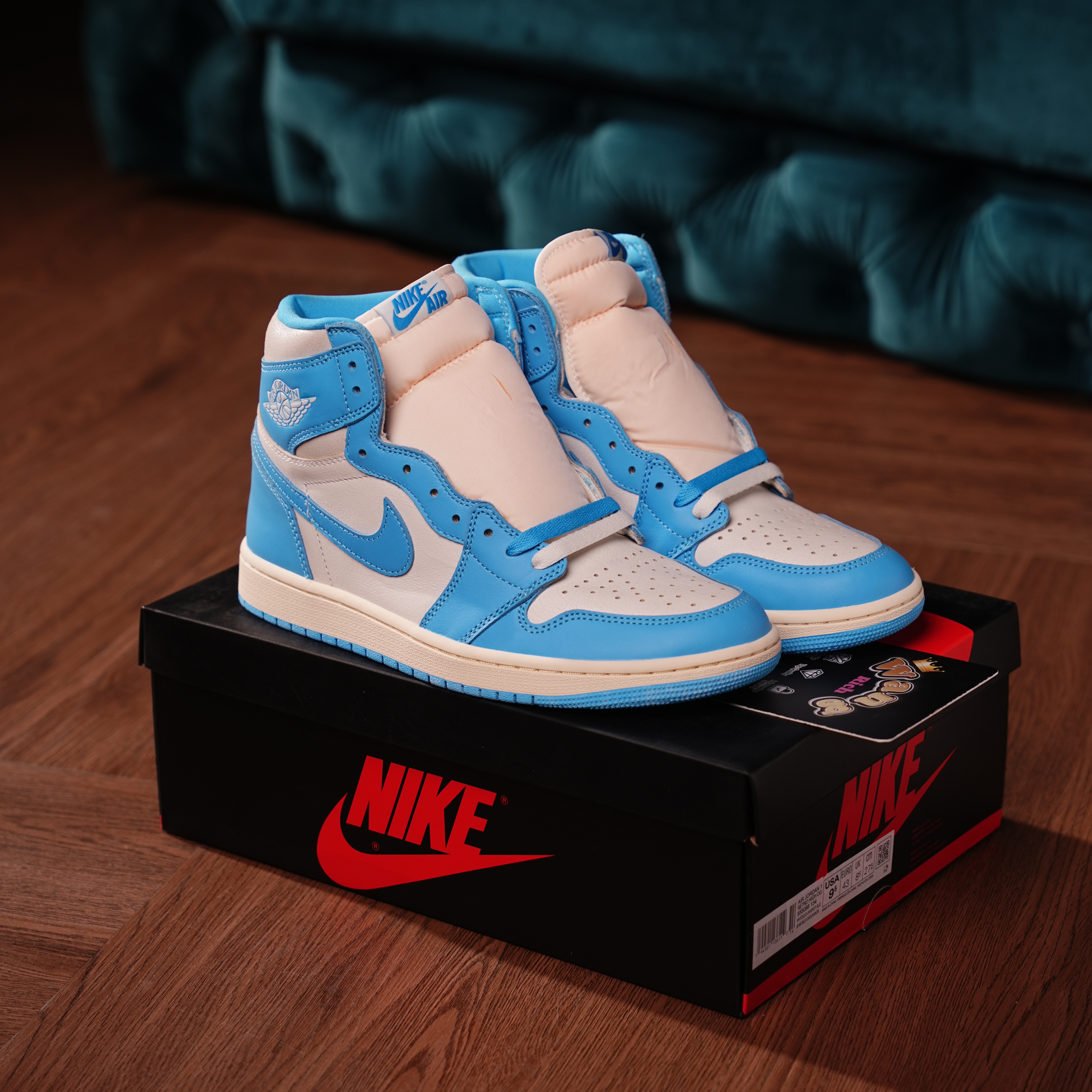 Air Jordan 1 Retro UNC