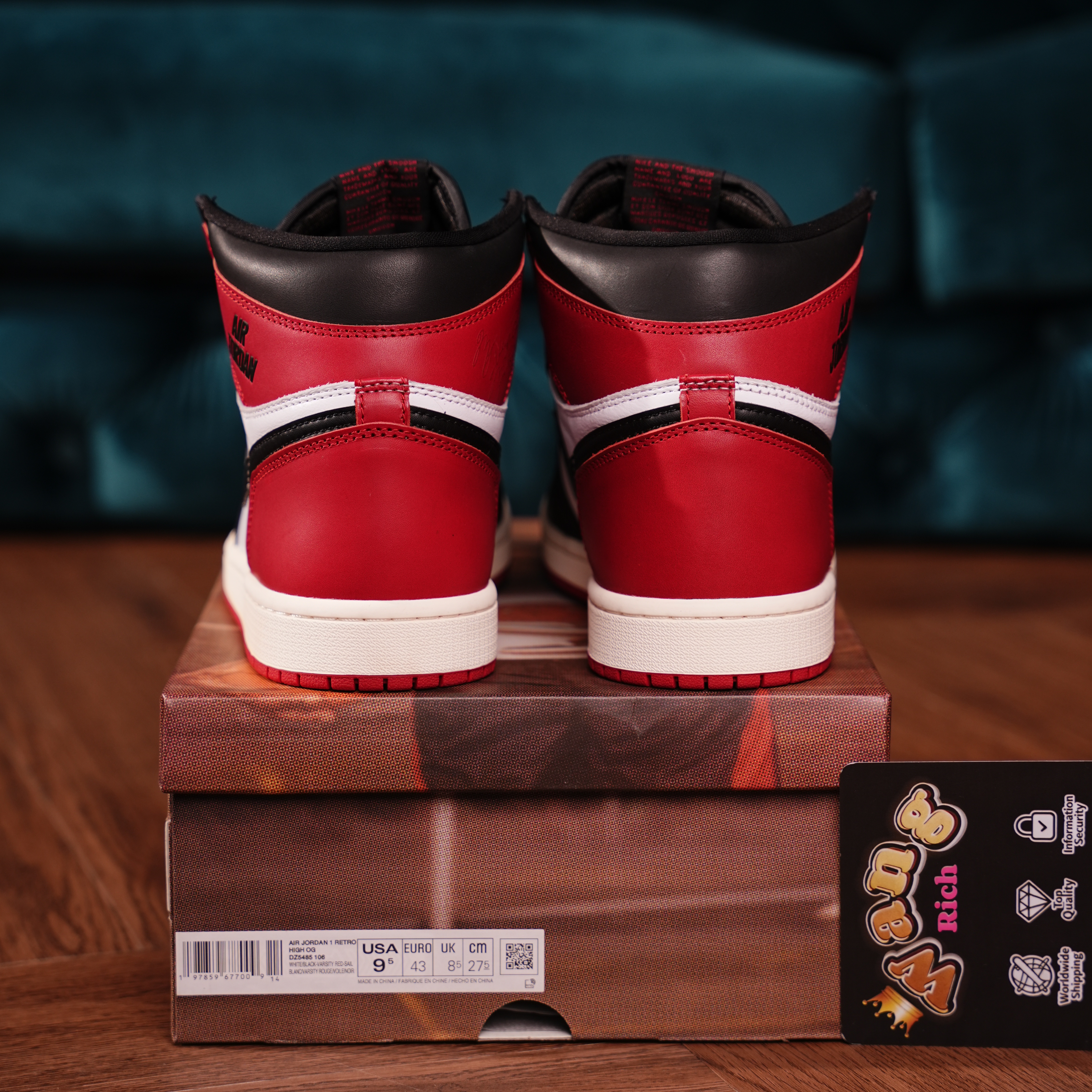 Air Jordan 1 Retro High Satin Black Toe