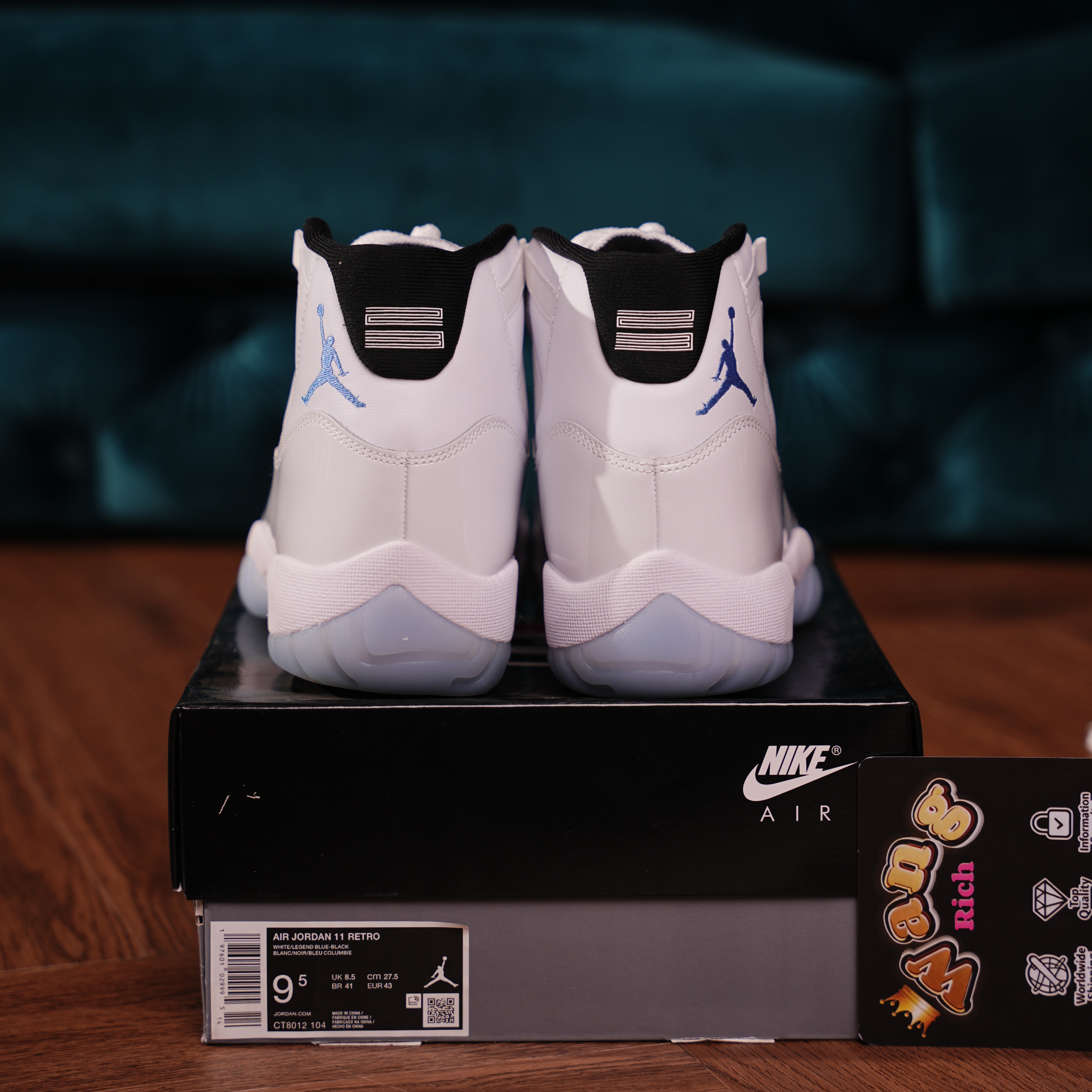 Air Jordan 11 Retro Legend Blue