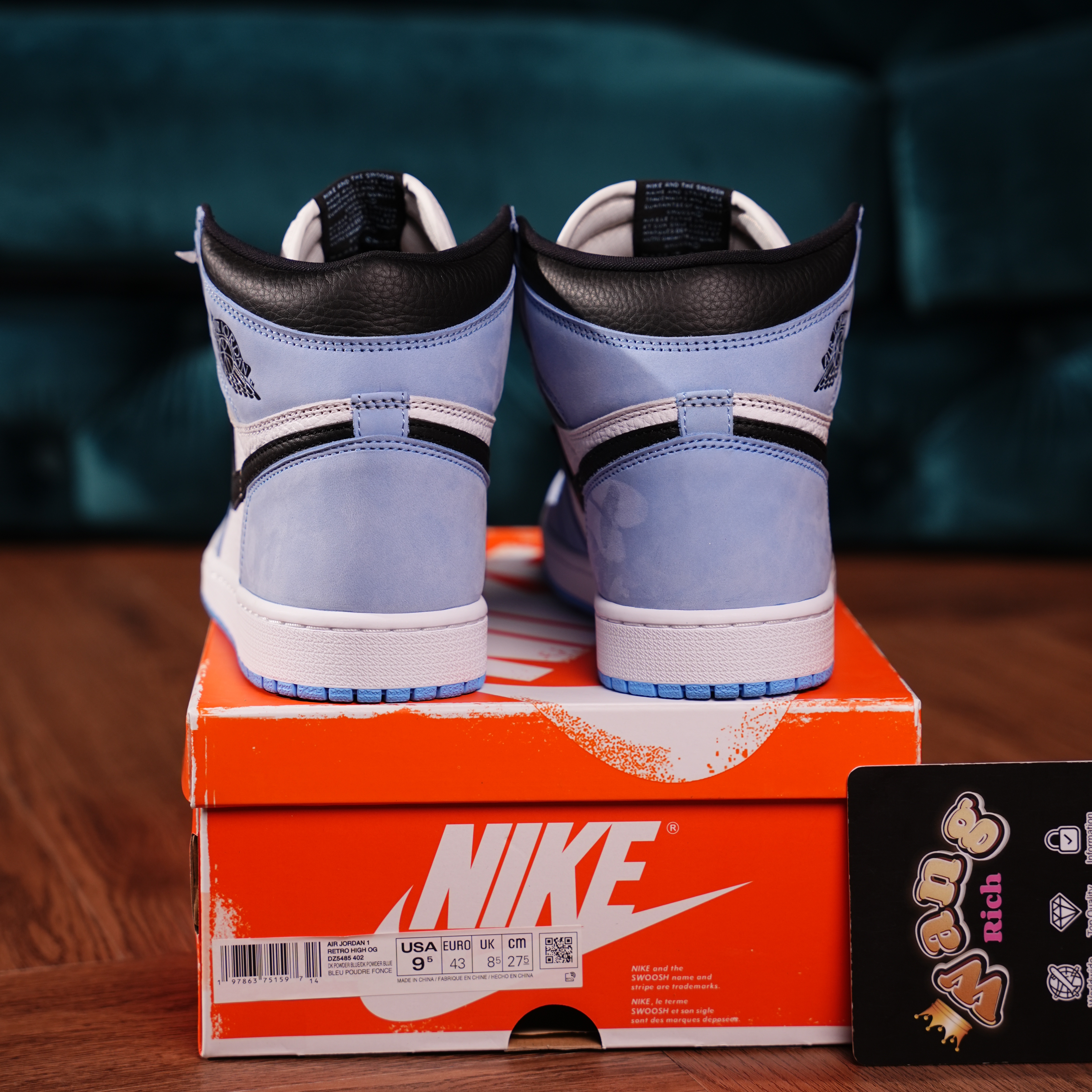 Air Jordan 1 Retro High White University Blue
