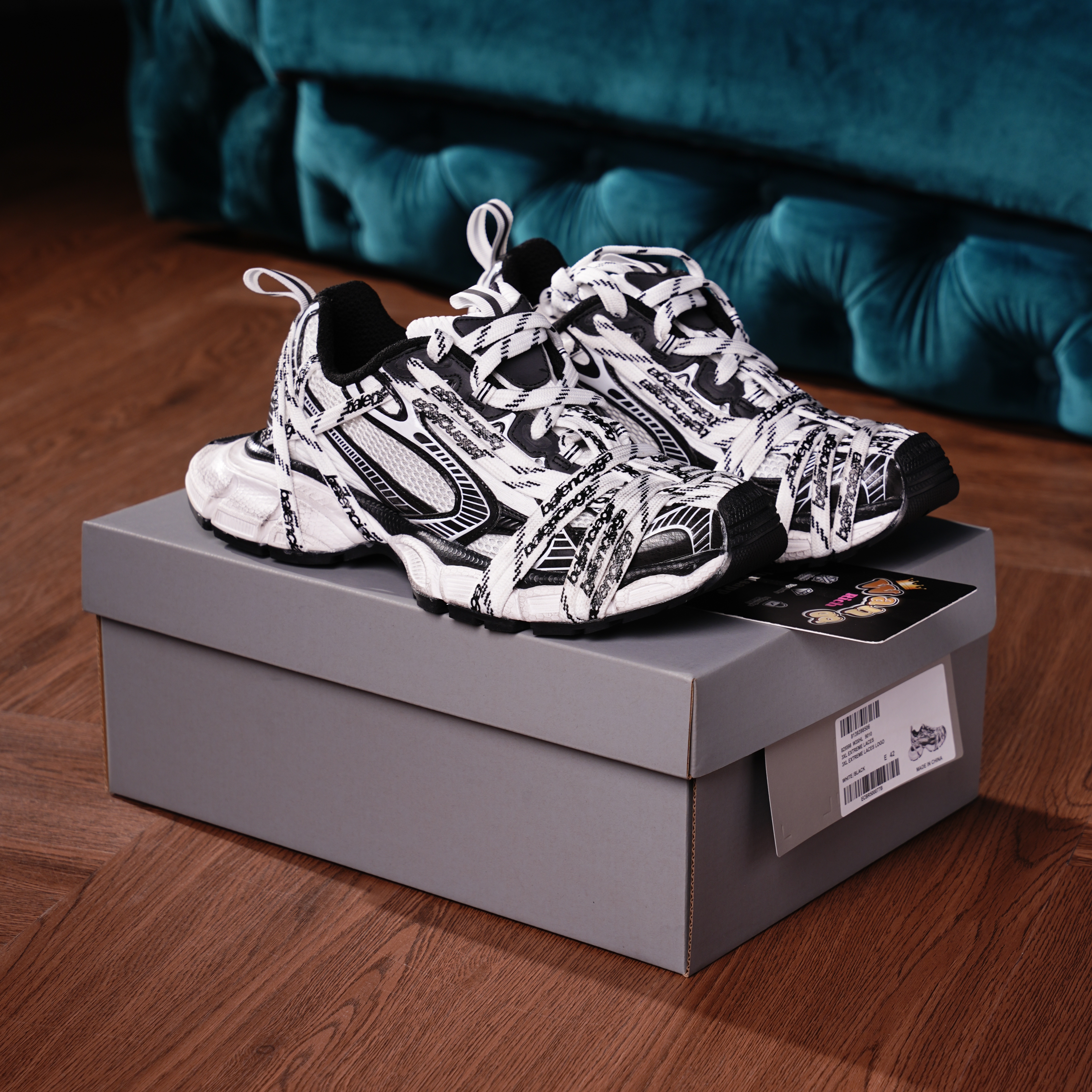 Balenciaga 3XL Extreme Laces White Black