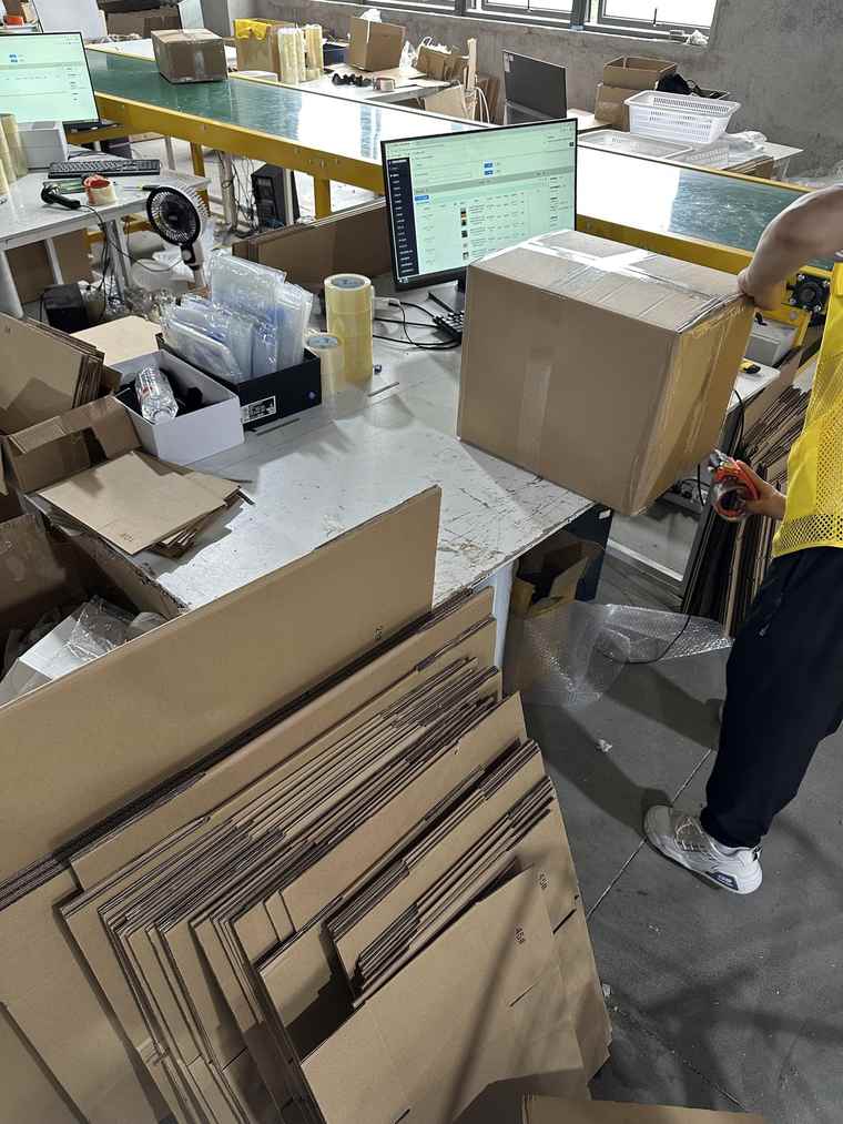 Packing Station Order Handling for RichWang Kicks warehouse QC packing and dispatch workflow