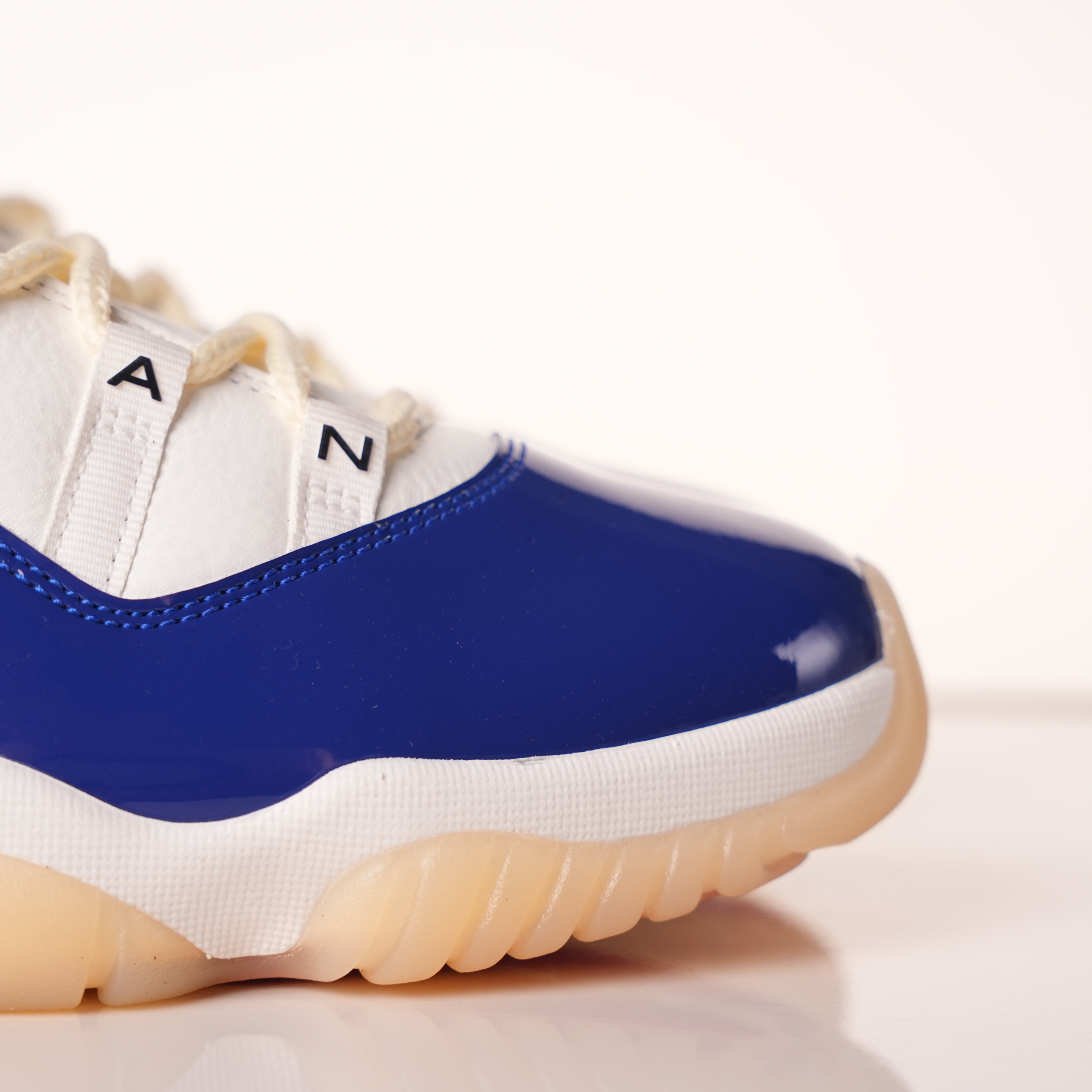 Air Jordan 11 Retro 'Rare Air'