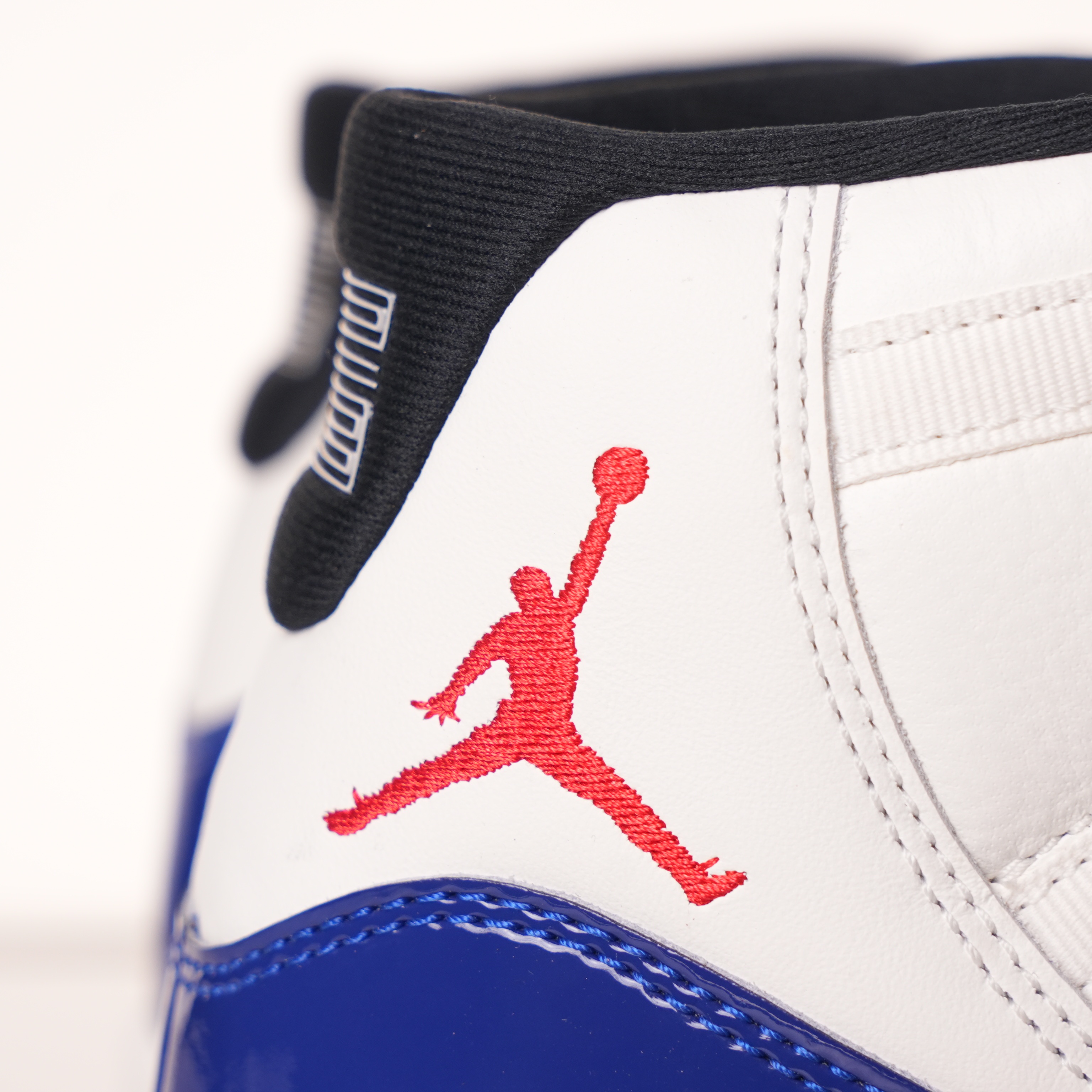 Air Jordan 11 Retro 'Rare Air'