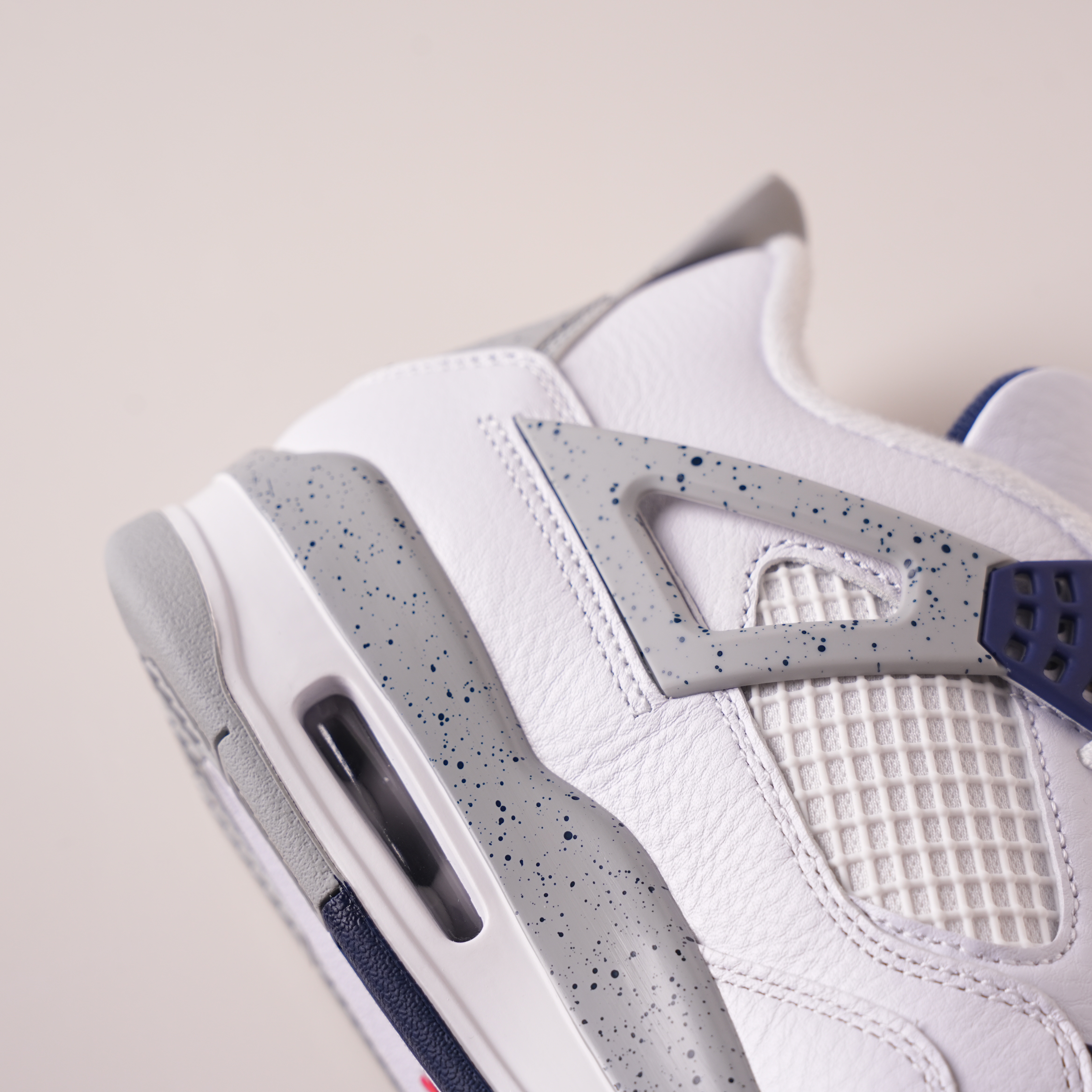Air Jordan 4 Retro Midnight Navy