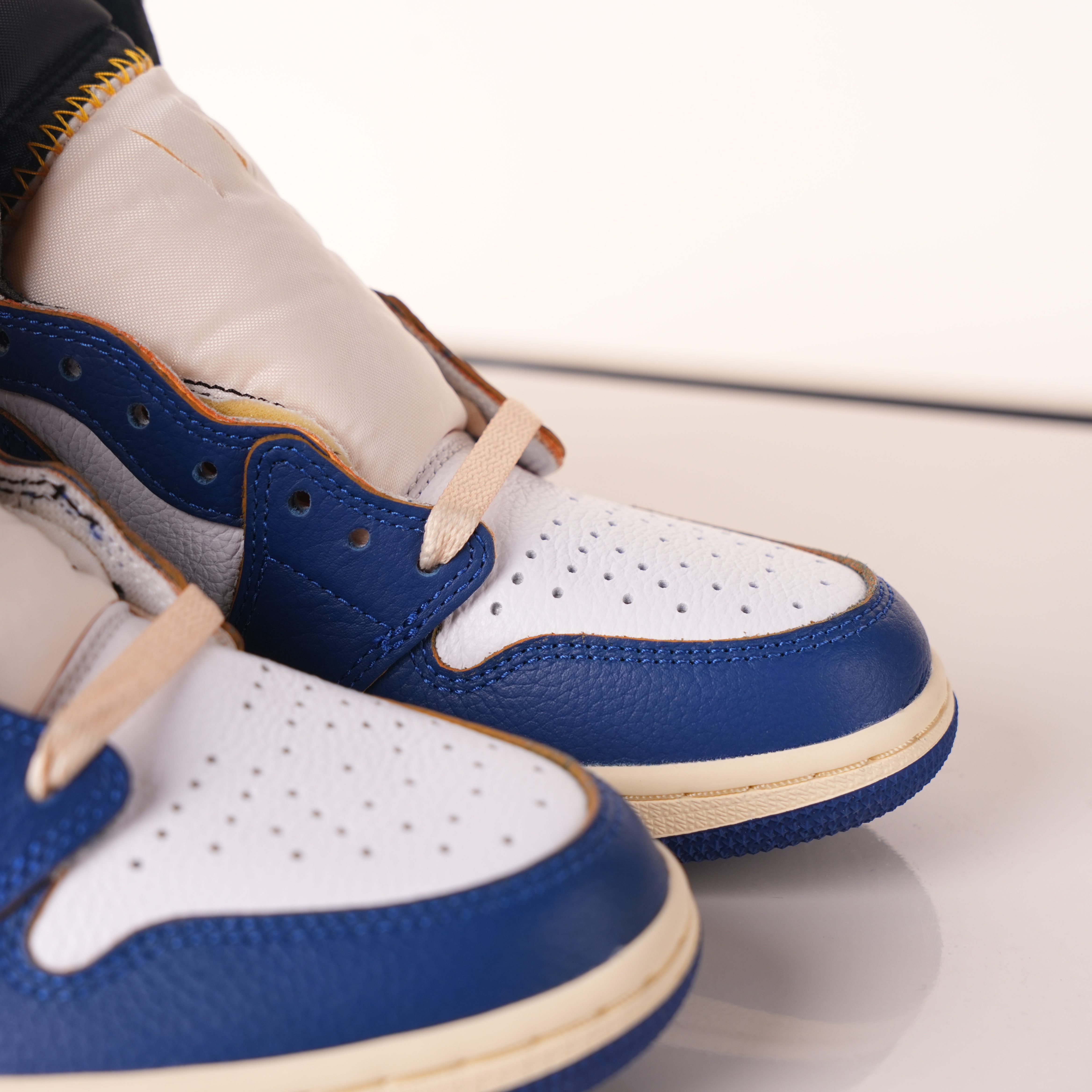 Air Jordan 1 Retro High Union Los Angeles Blue Toe