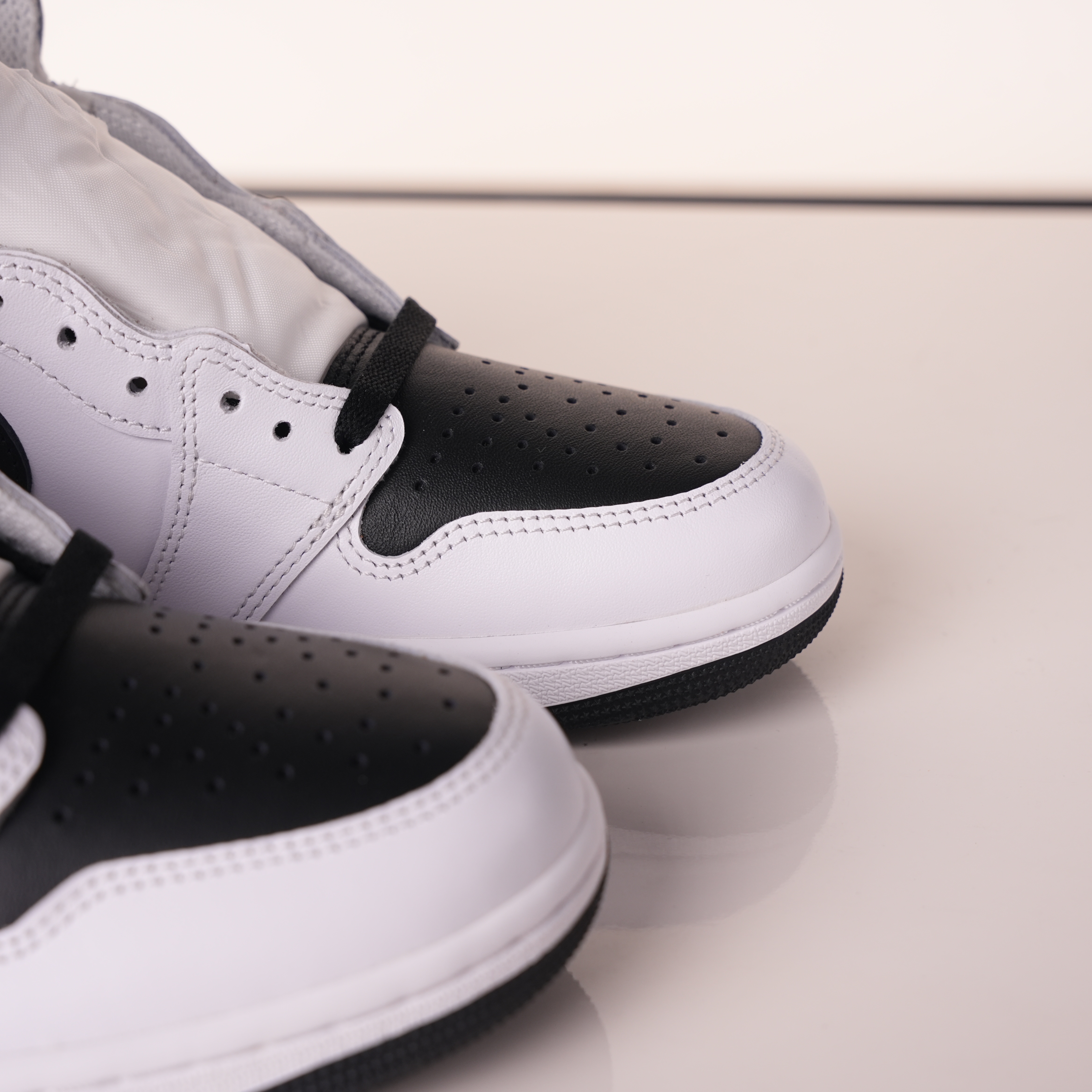 Union LA x Air Jordan 1 Retro Lightning UN Black And White