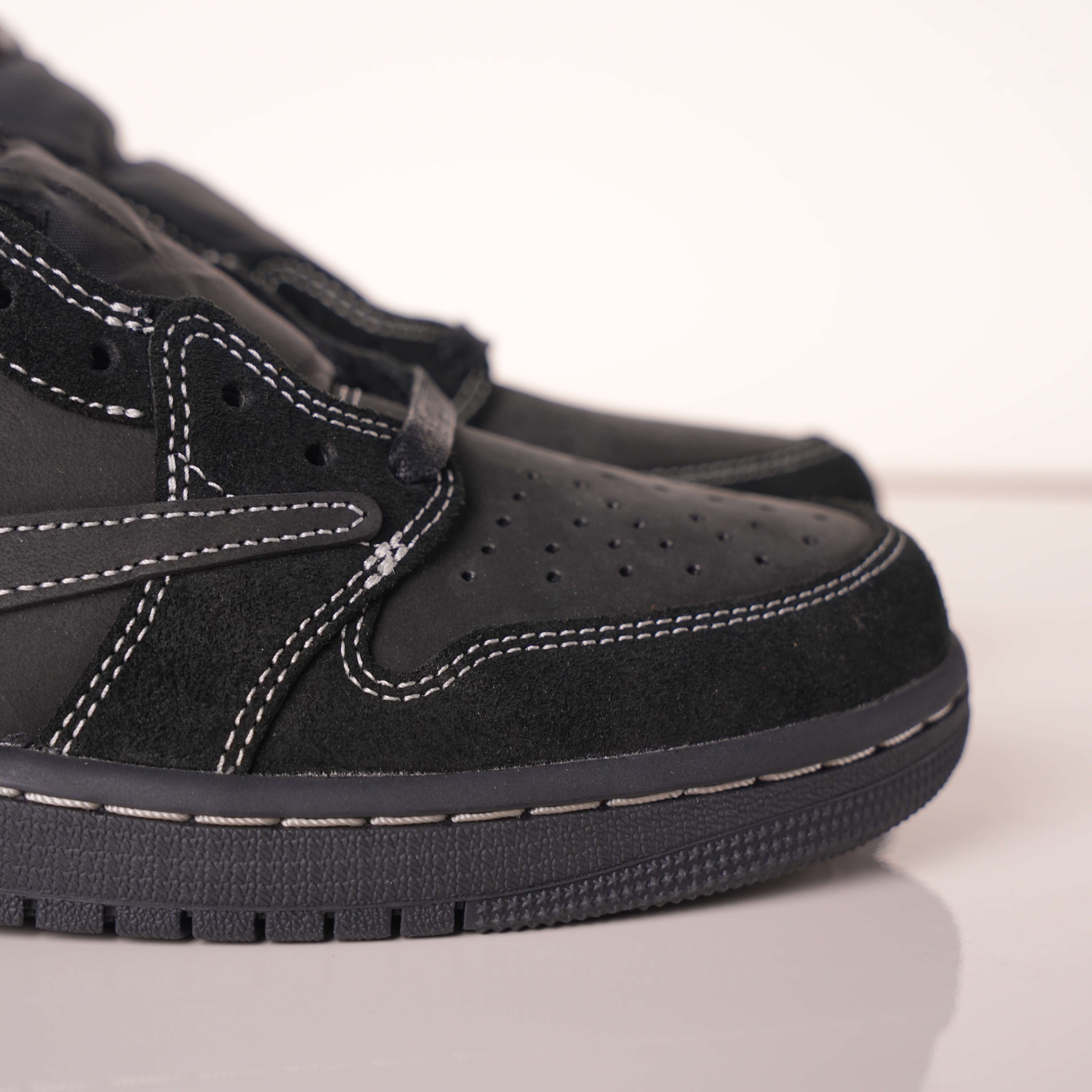 Travis Scott x Air Jordan 1 Low OG SP Black Phantom