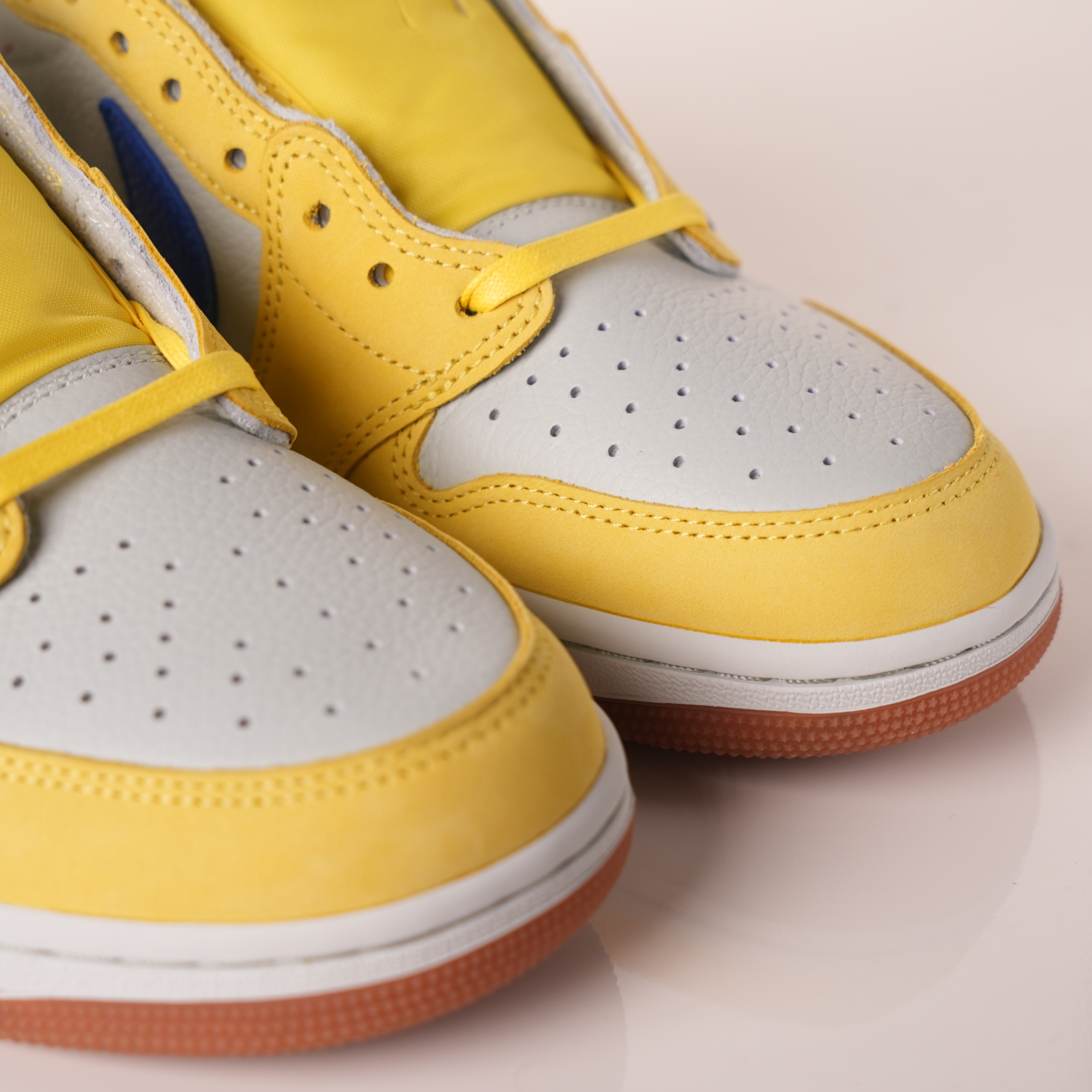 Travis Scott x Air Jordan 1 Low OG 'Canary'