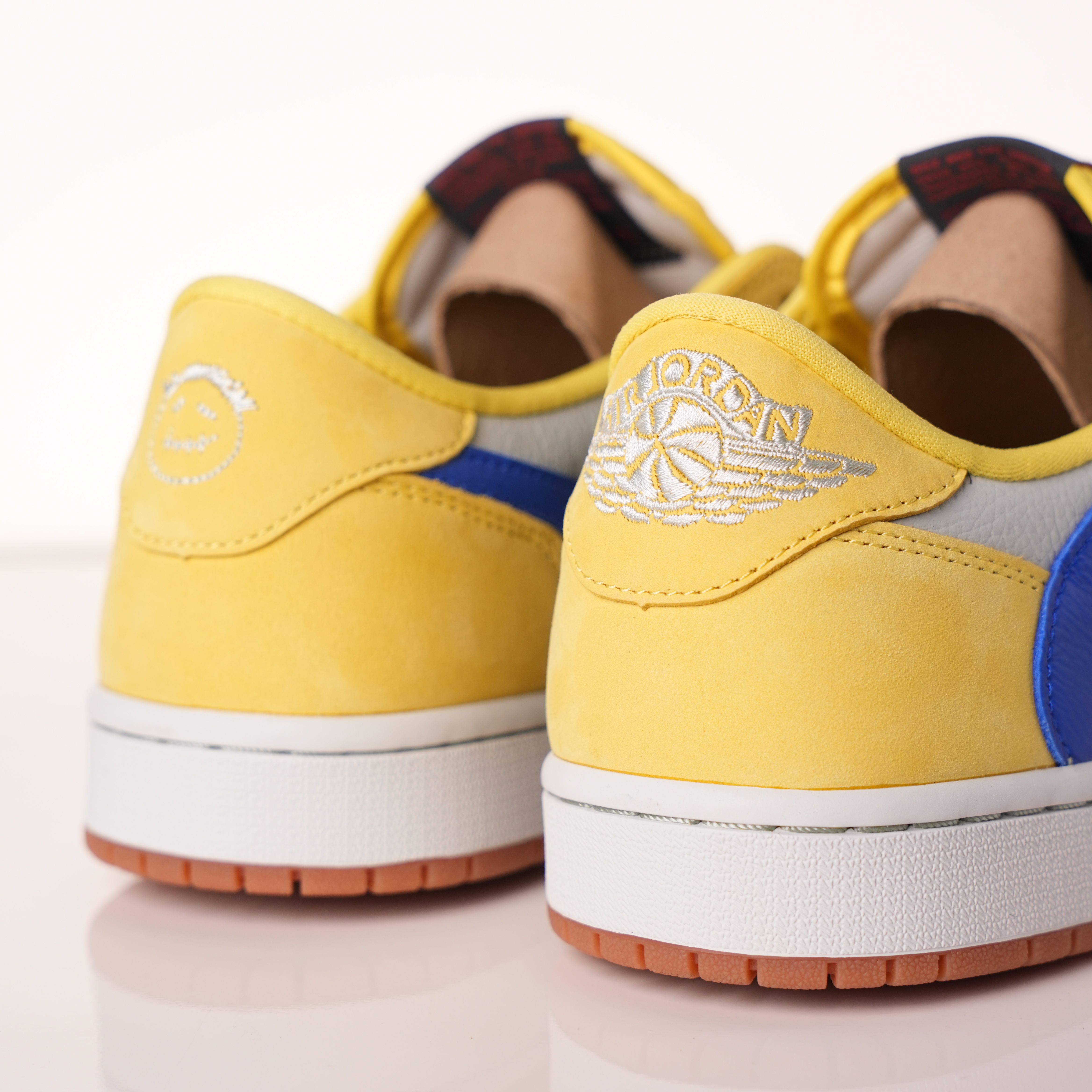 Travis Scott x Air Jordan 1 Low OG 'Canary'
