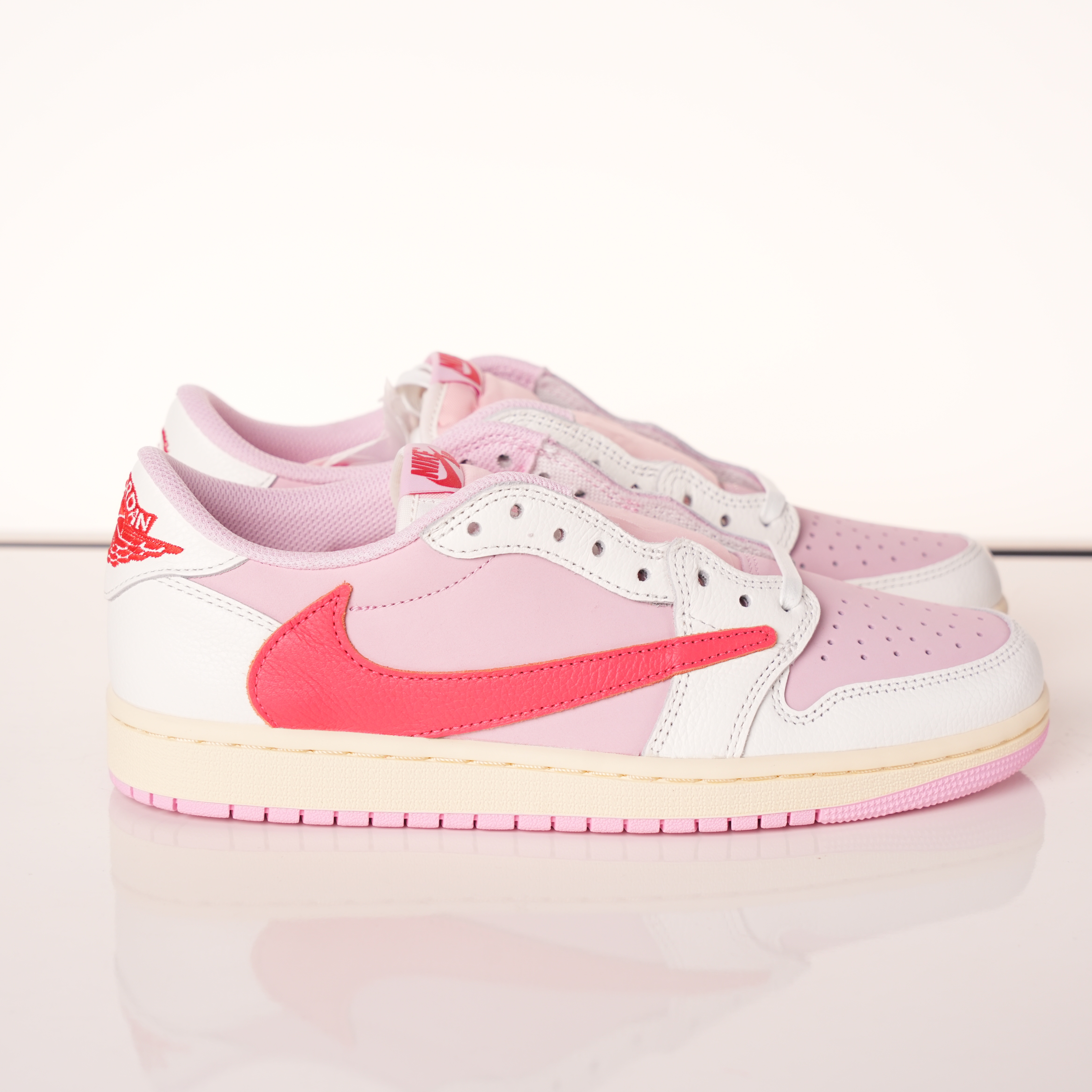 Travis Scott x Air Jordan 1 Retro Low OG 'Sail Tropical Pink'