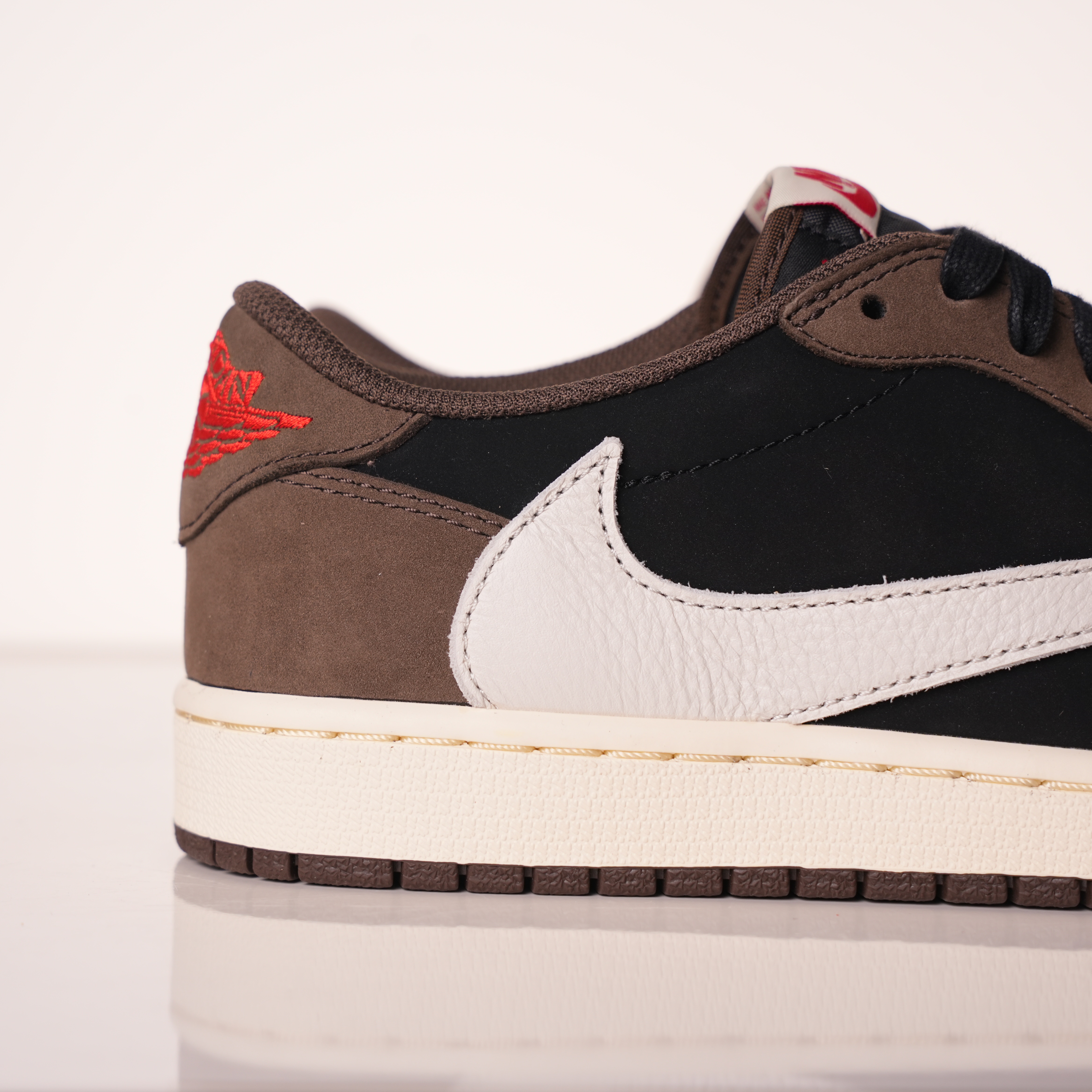 Air Jordan 1 Retro Low OG SP Travis Scott