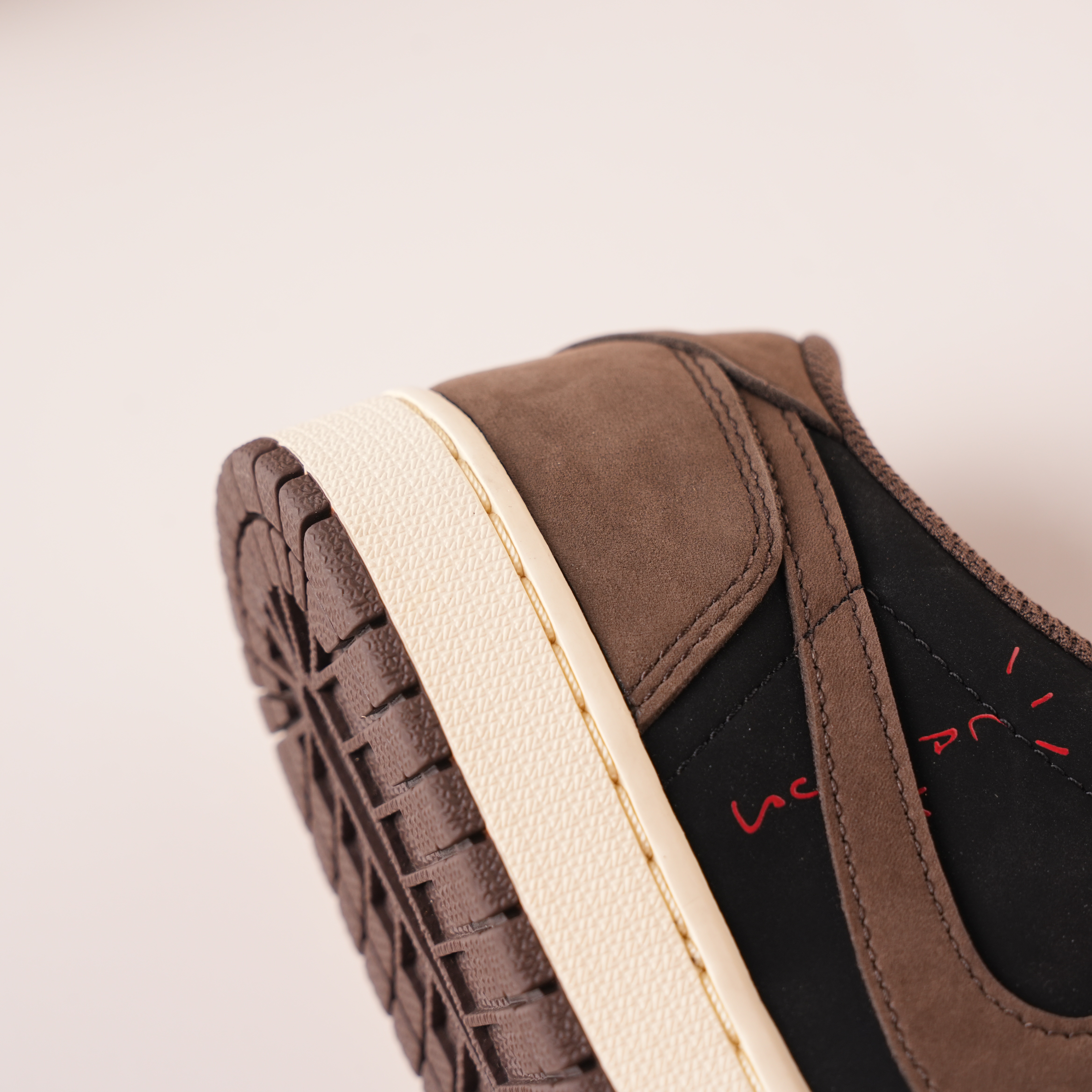 Air Jordan 1 Retro Low OG SP Travis Scott