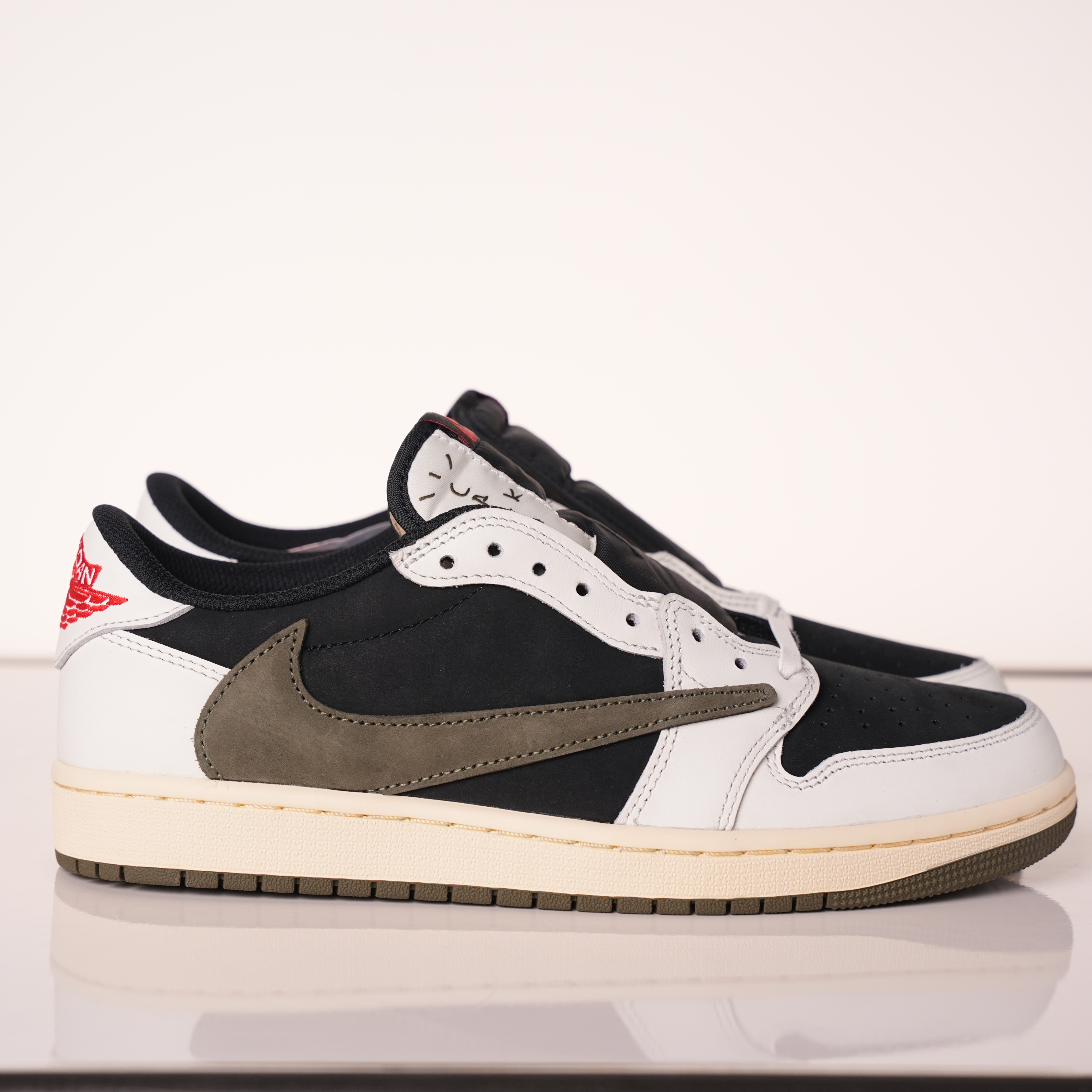 Travis Scott x Air Jordan 1 Low OG Olive