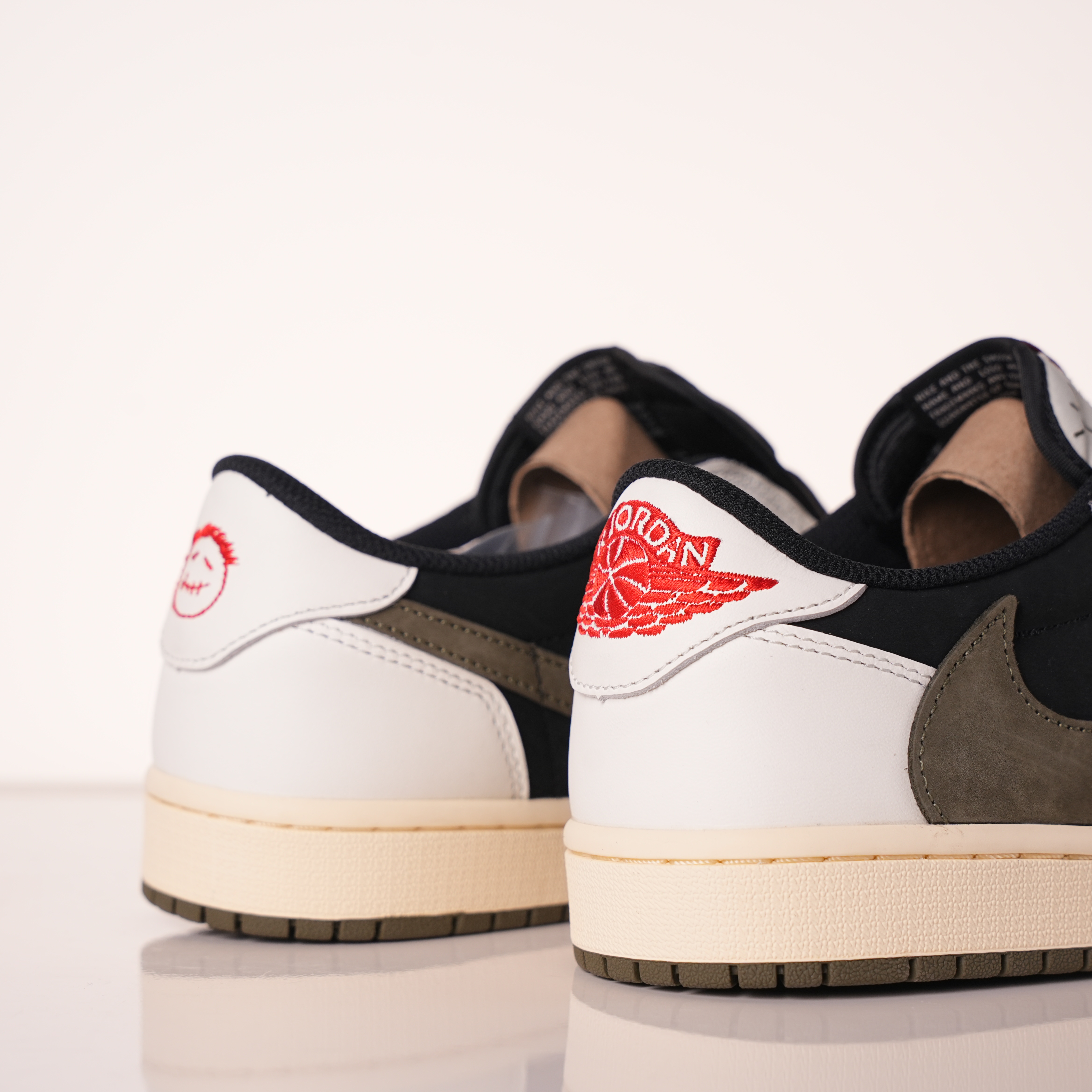Travis Scott x Air Jordan 1 Low OG Olive