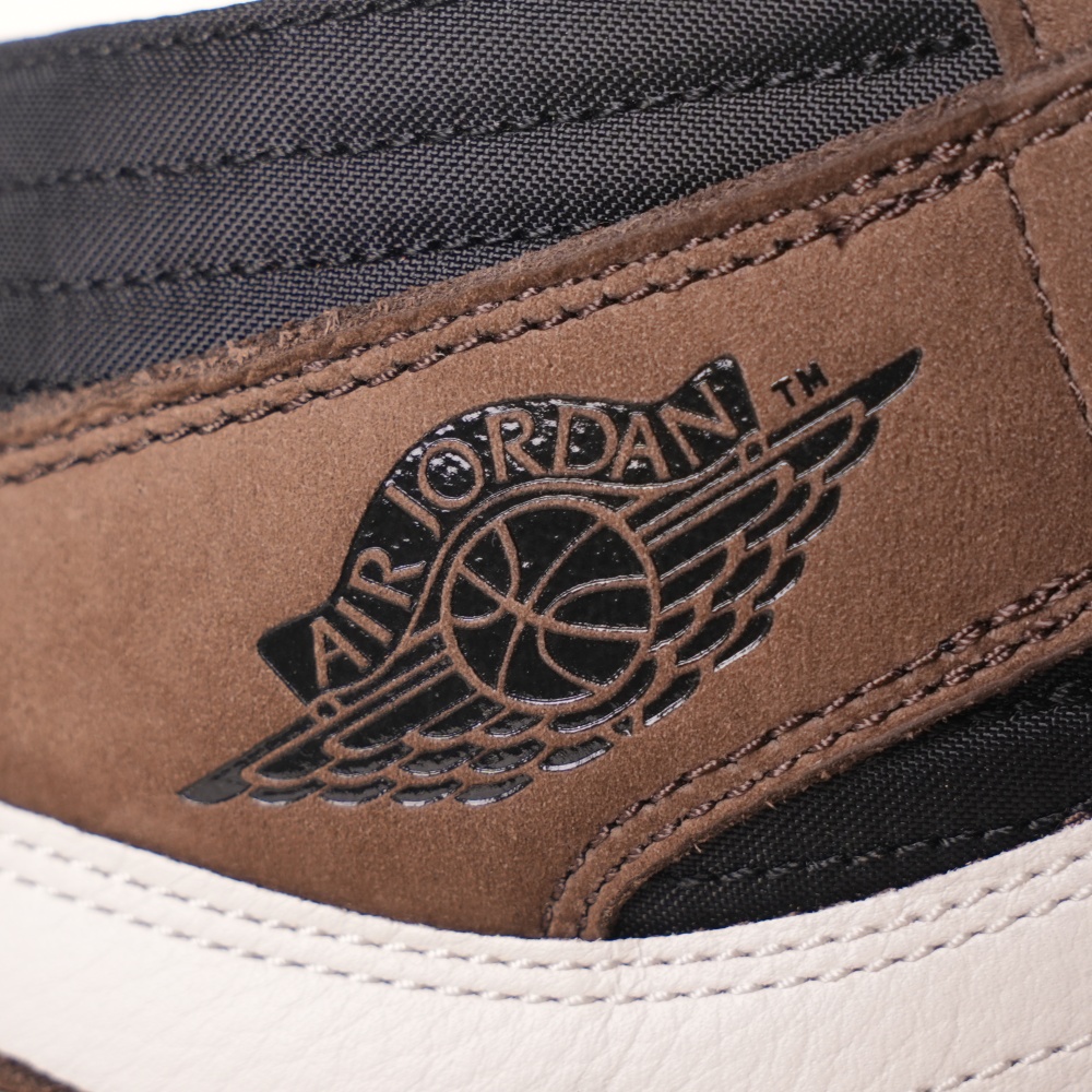 Air Jordan 1 Retro High Travis Scott