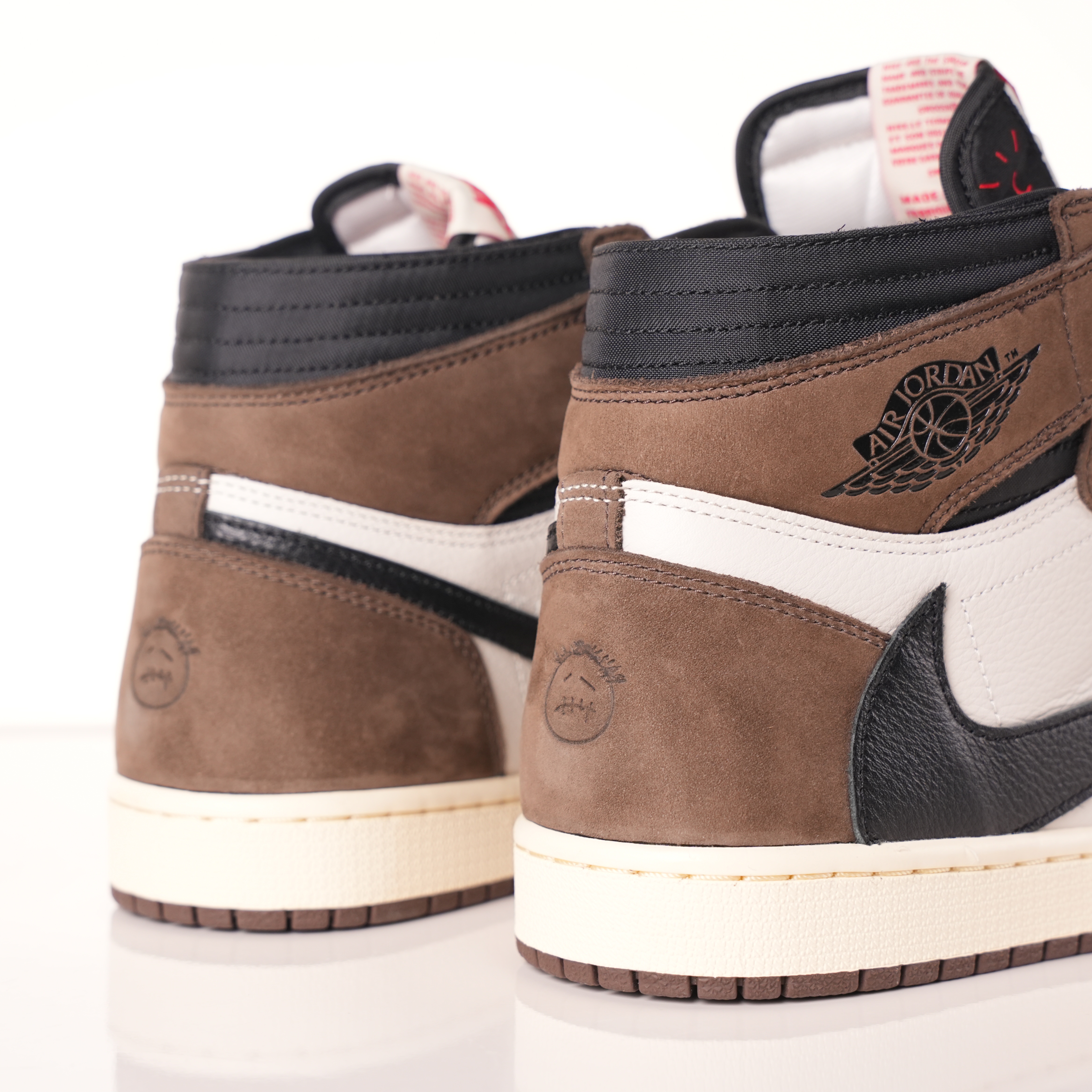 Air Jordan 1 Retro High Travis Scott