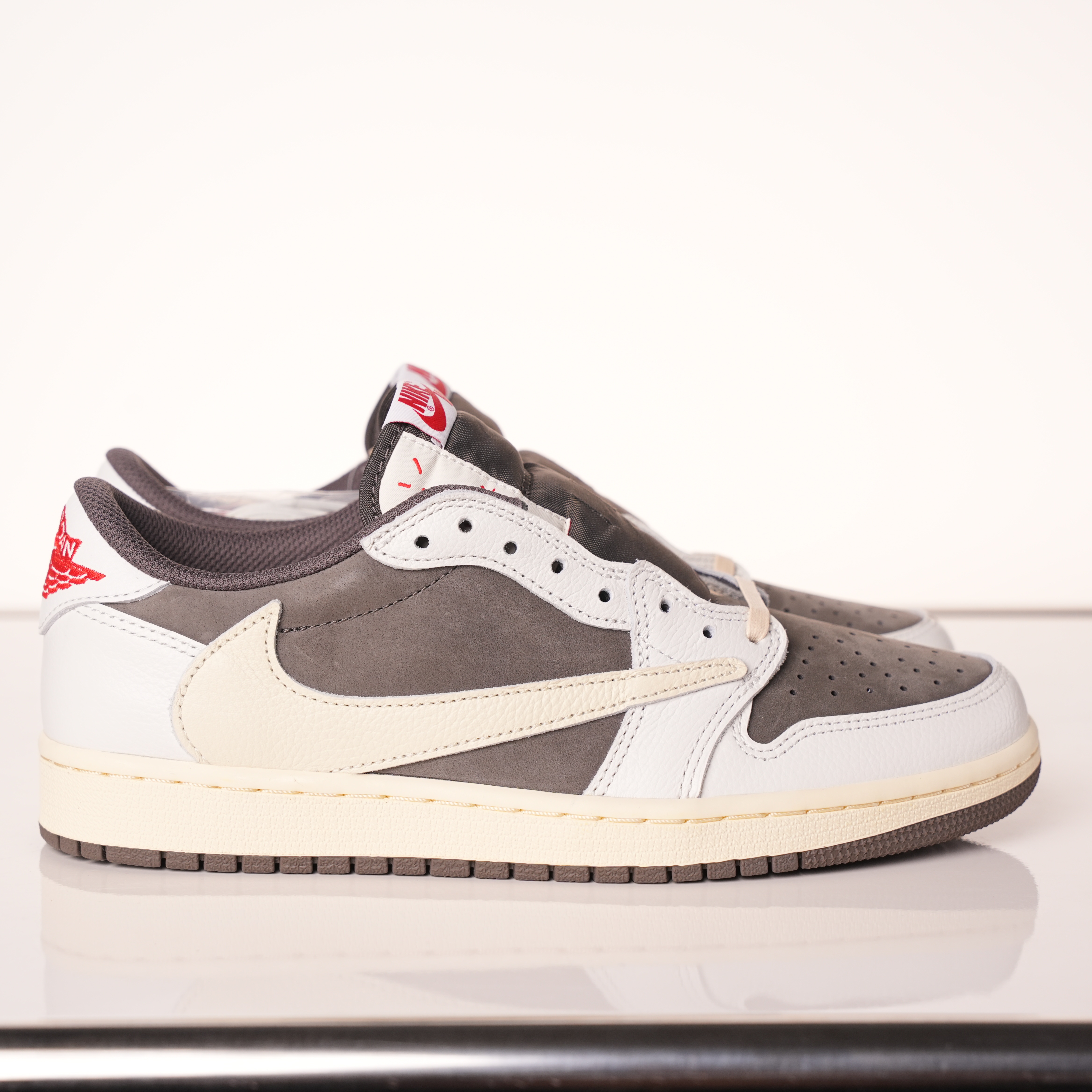 Travis Scott x Air Jordan 1 Low Reverse Mocha
