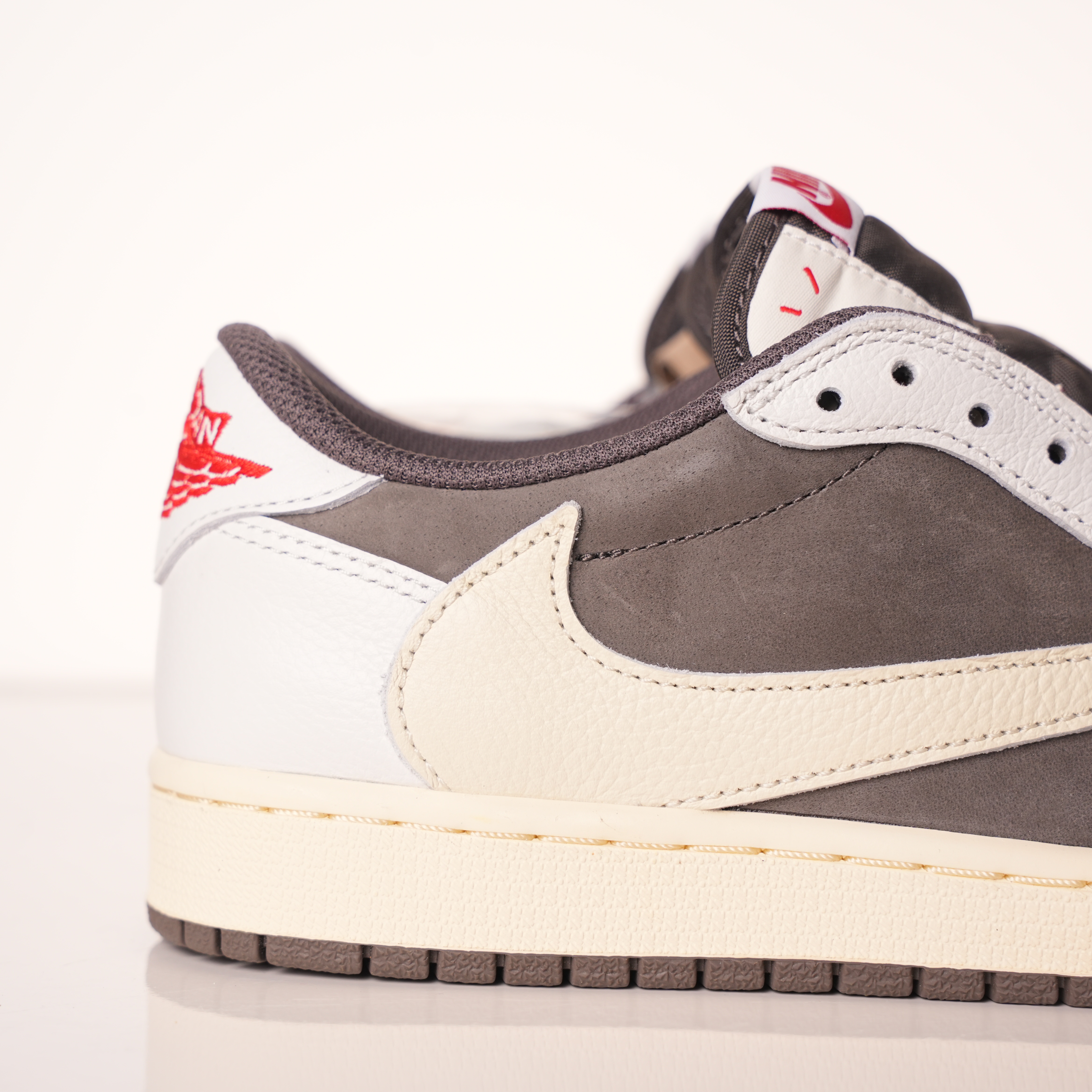 Travis Scott x Air Jordan 1 Low Reverse Mocha