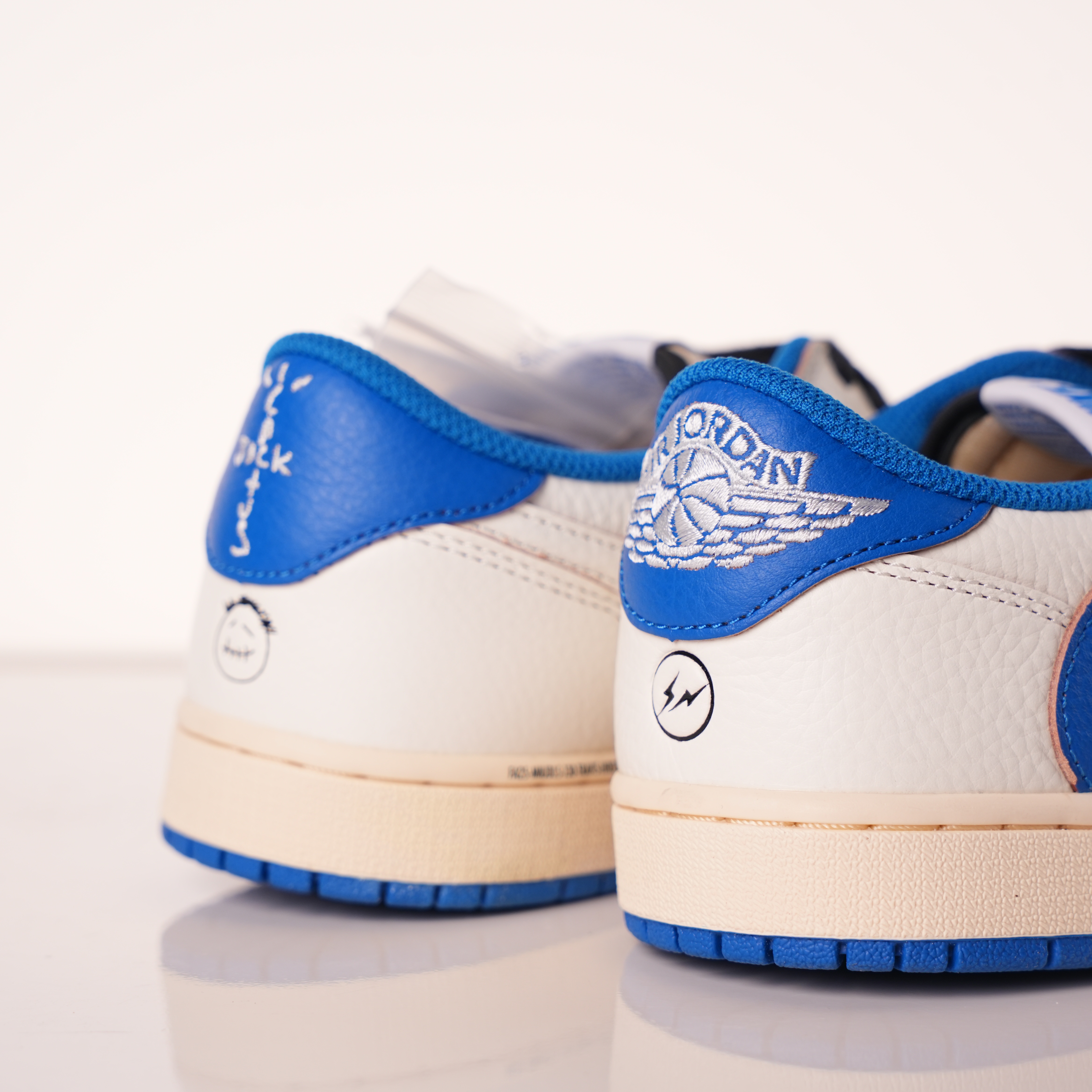 Fragment Design x Travis Scott x Air Jordan 1 Retro Low