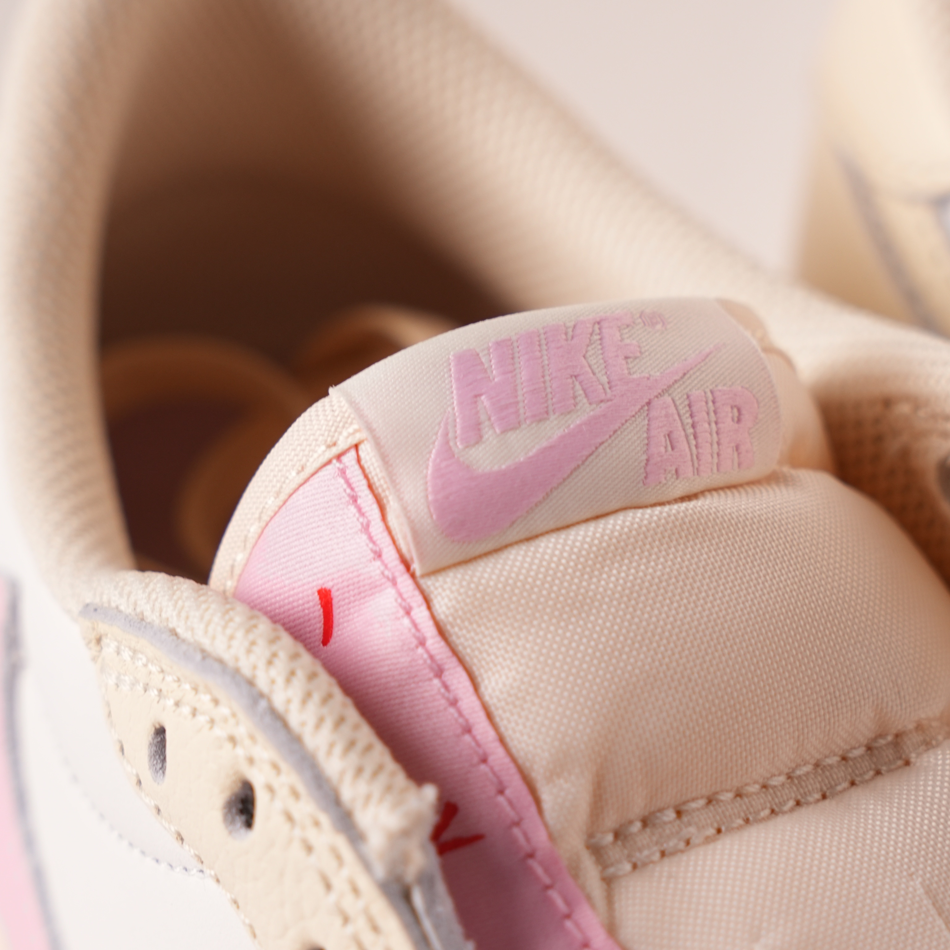 Travis Scott x Air Jordan 1 Low OG Sail Shy Pink