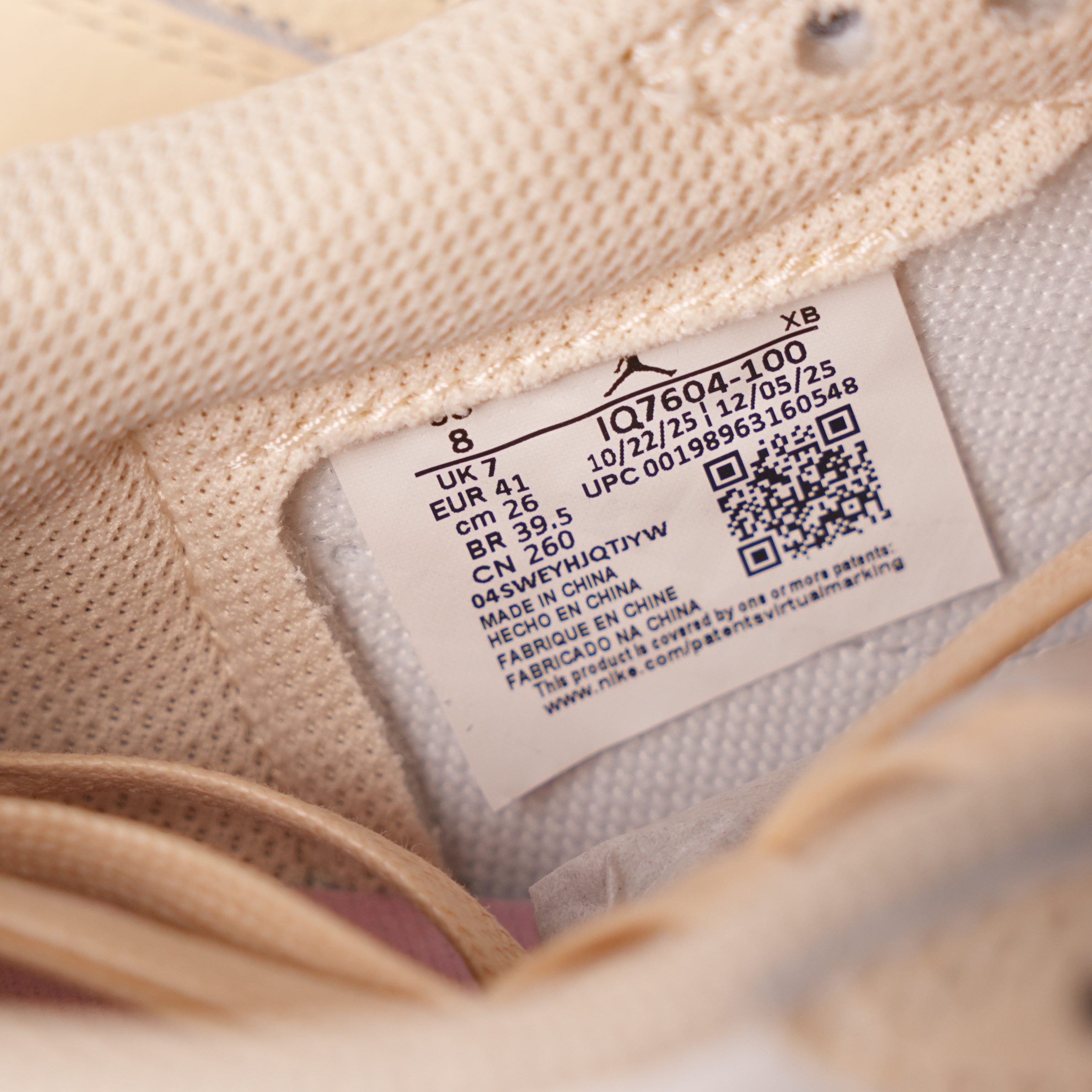 Travis Scott x Air Jordan 1 Low OG Sail Shy Pink