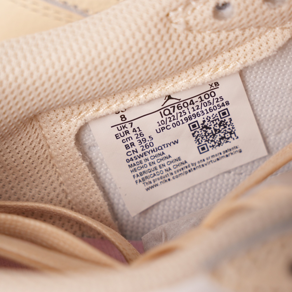 Travis Scott x Air Jordan 1 Low OG Sail Shy Pink