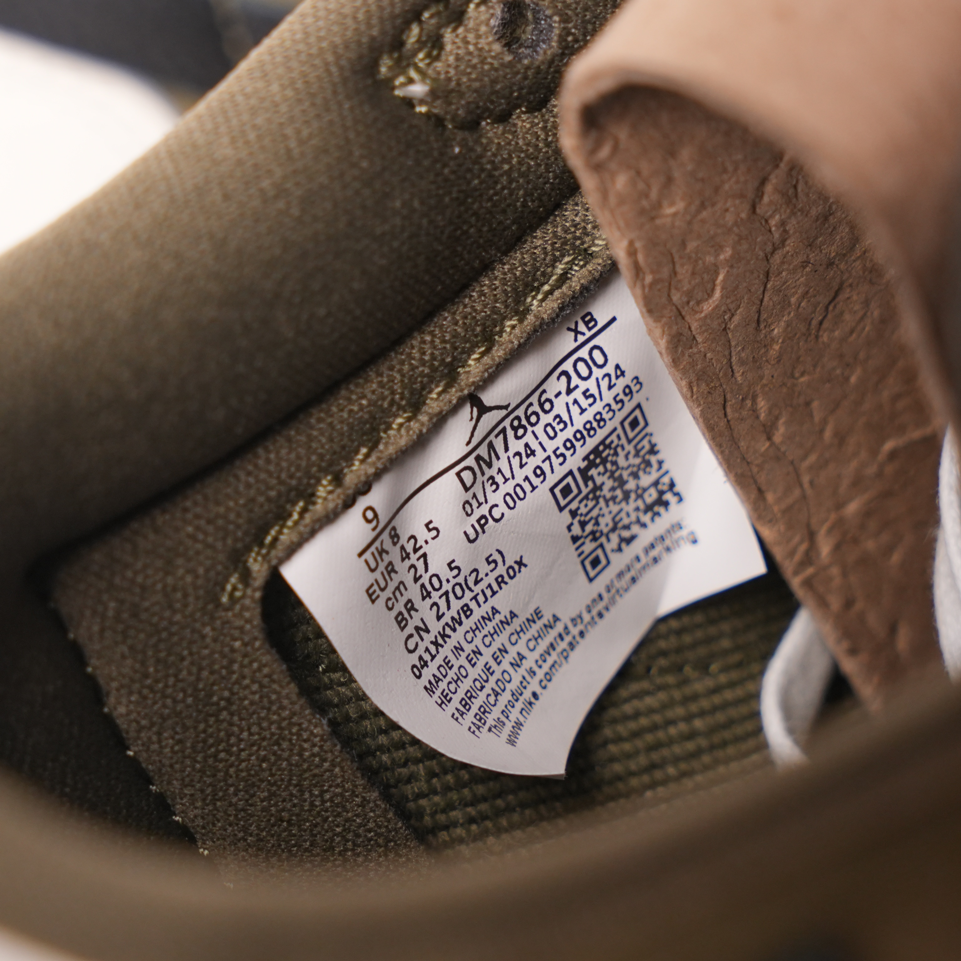 Travis Scott x Air Jordan 1 Low OG SP 'Medium Olive'