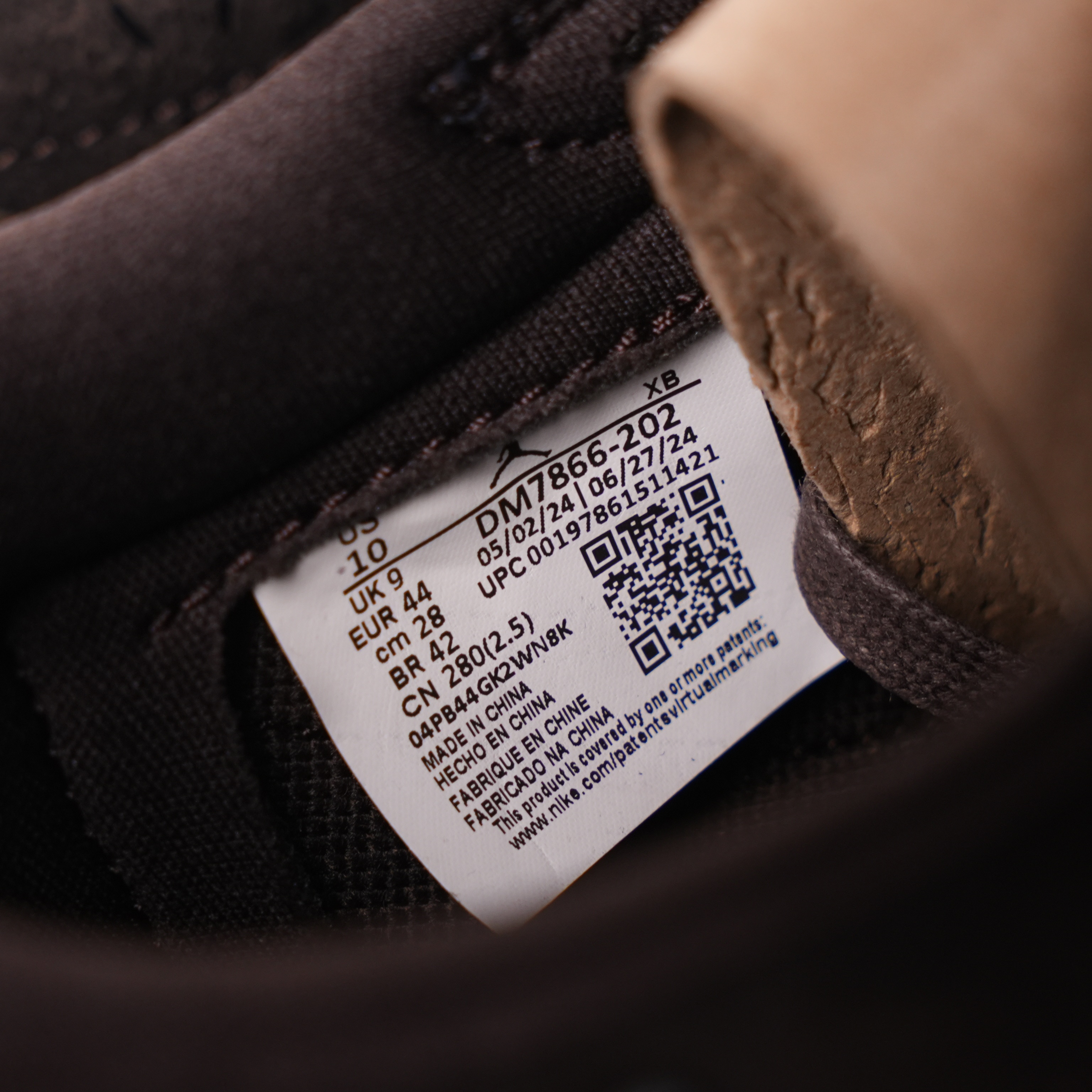Travis Scott x Air Jordan 1 Low OG SP 'Velvet Brown'
