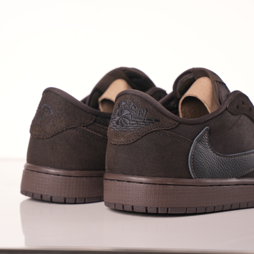 Travis Scott x Air Jordan 1 Low OG SP 'Velvet Brown'