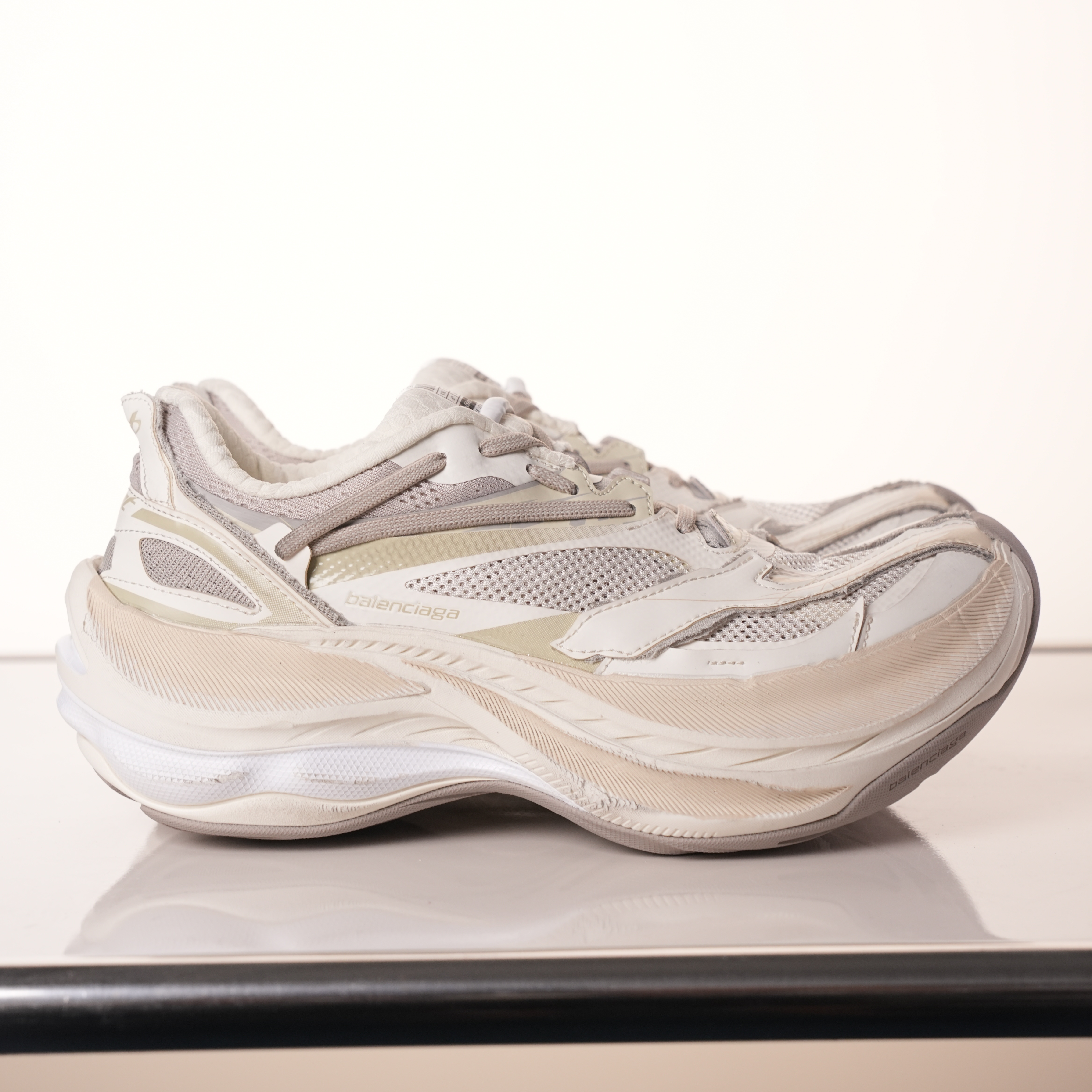 Balenciaga Jet White