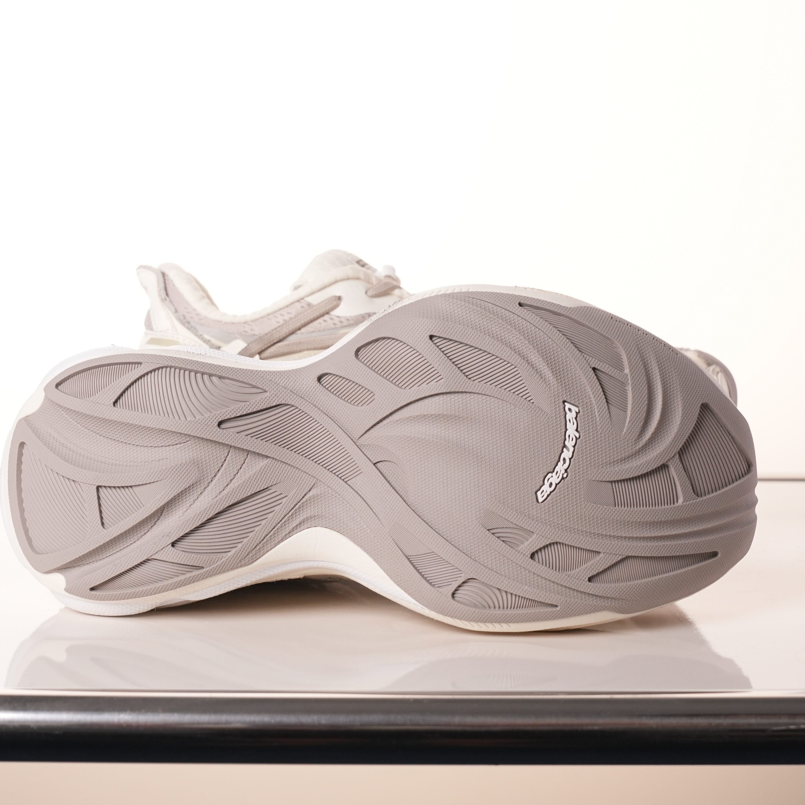 Balenciaga Jet White