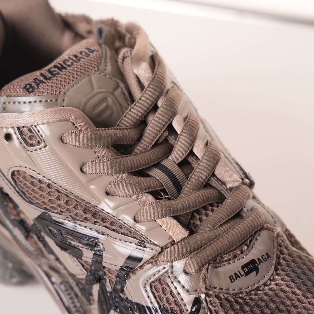 Balenciaga Runner Black Brown
