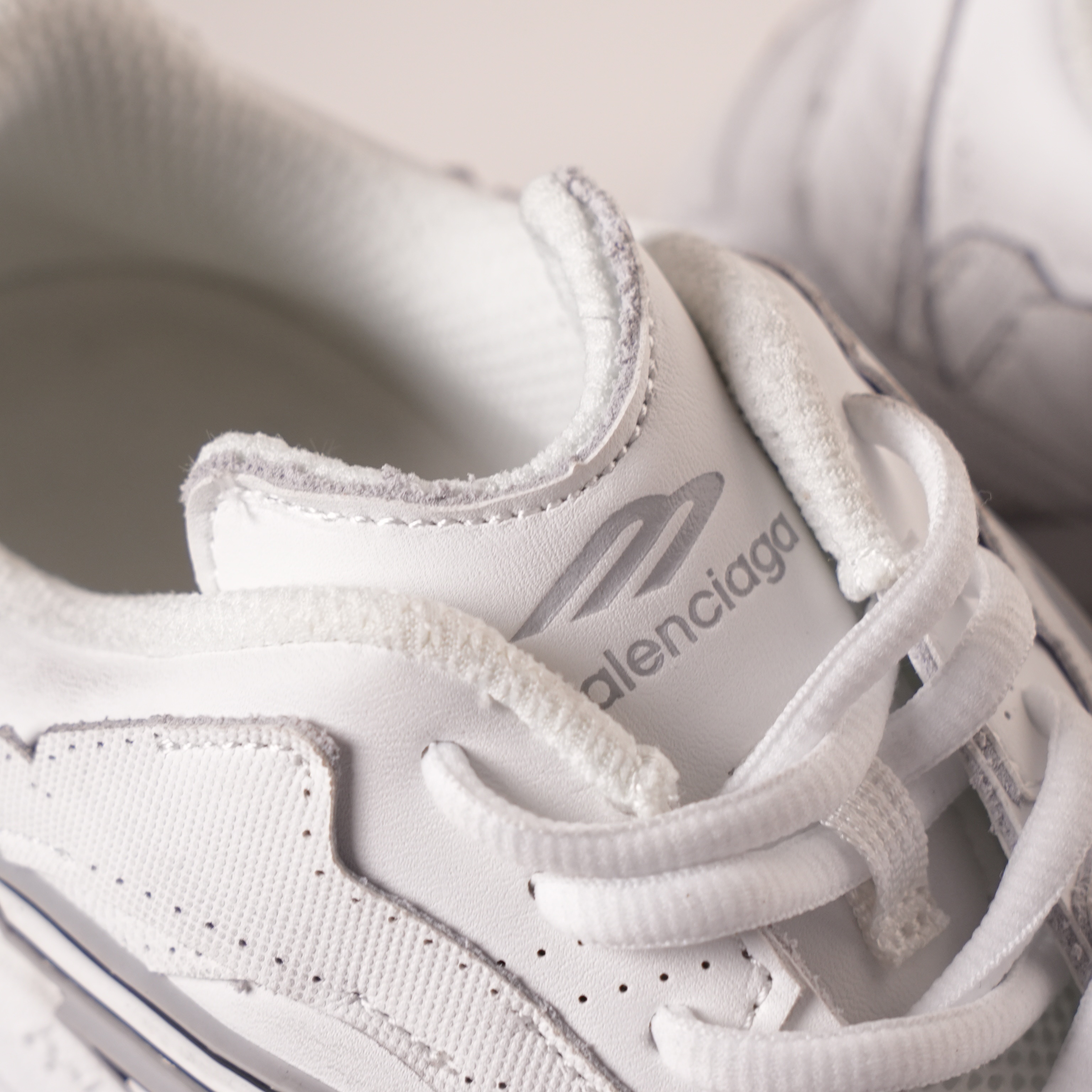 Balenciaga Monday shoe White
