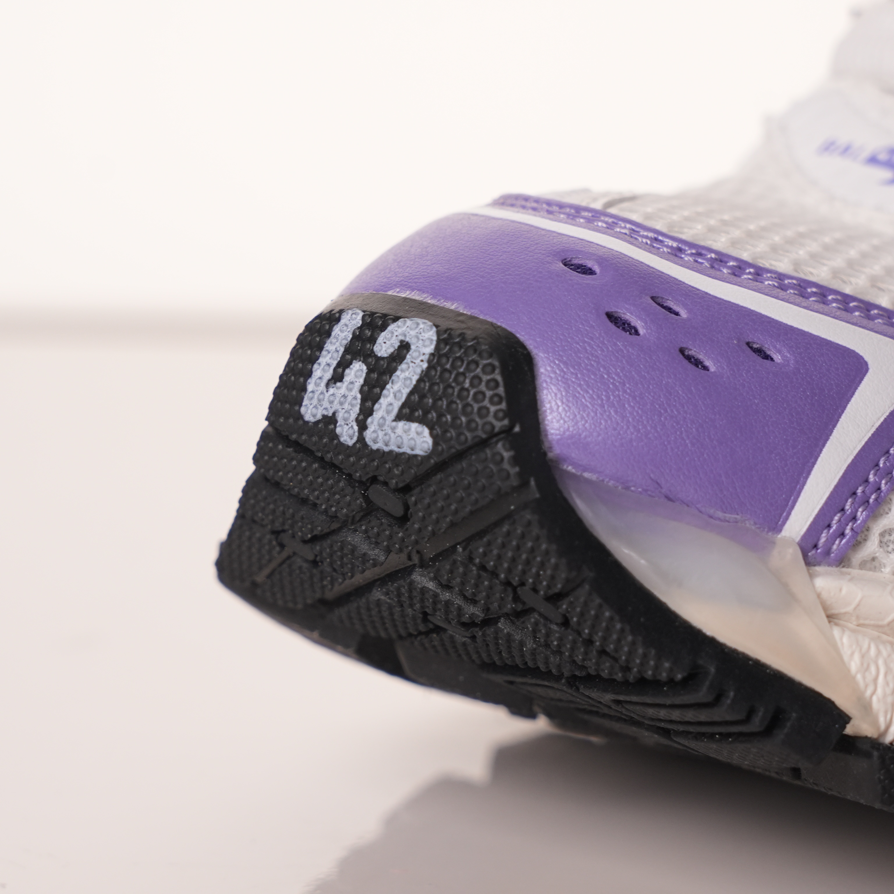 Balenciaga Runner White Purple