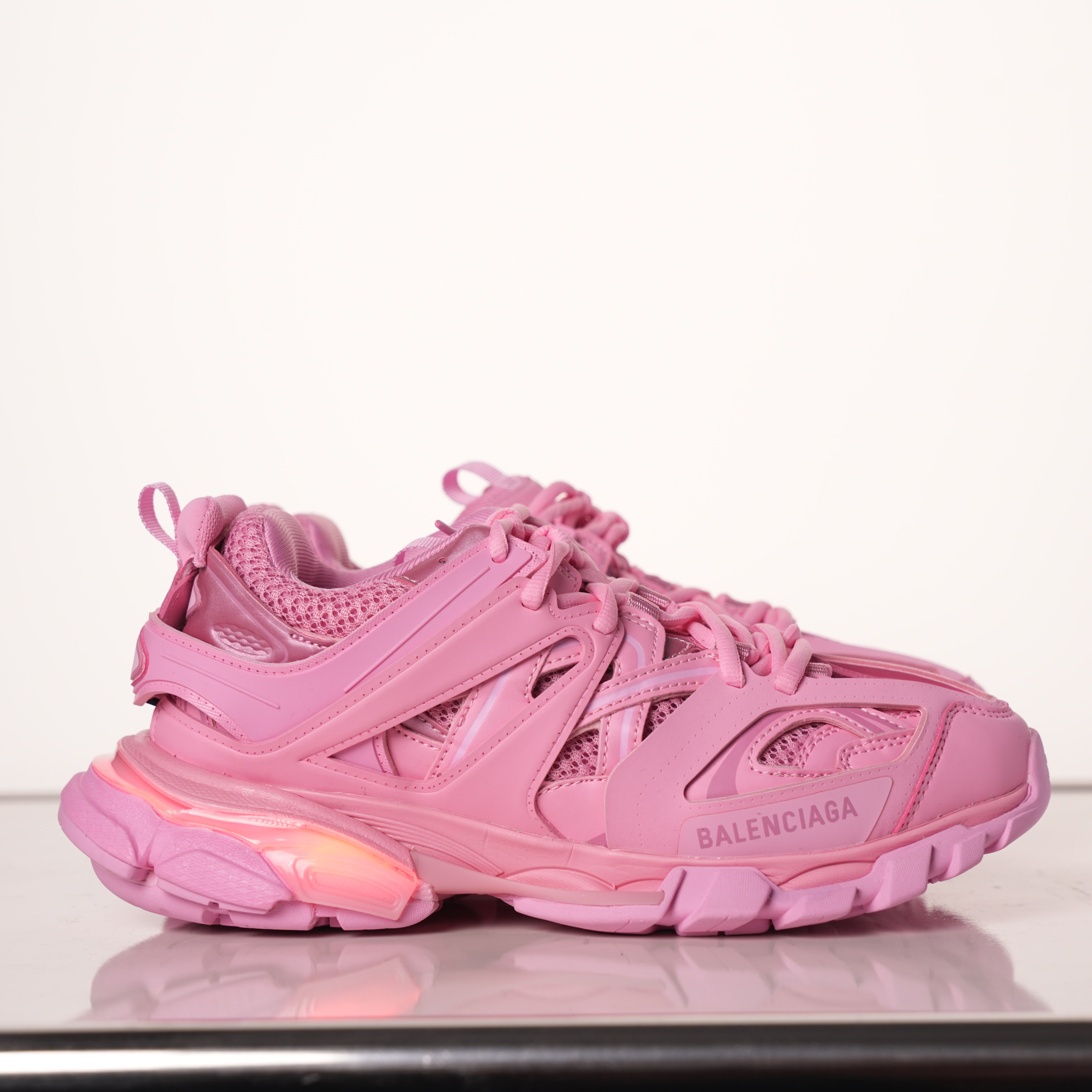 Balenciaga Track Pulm Red (LED)