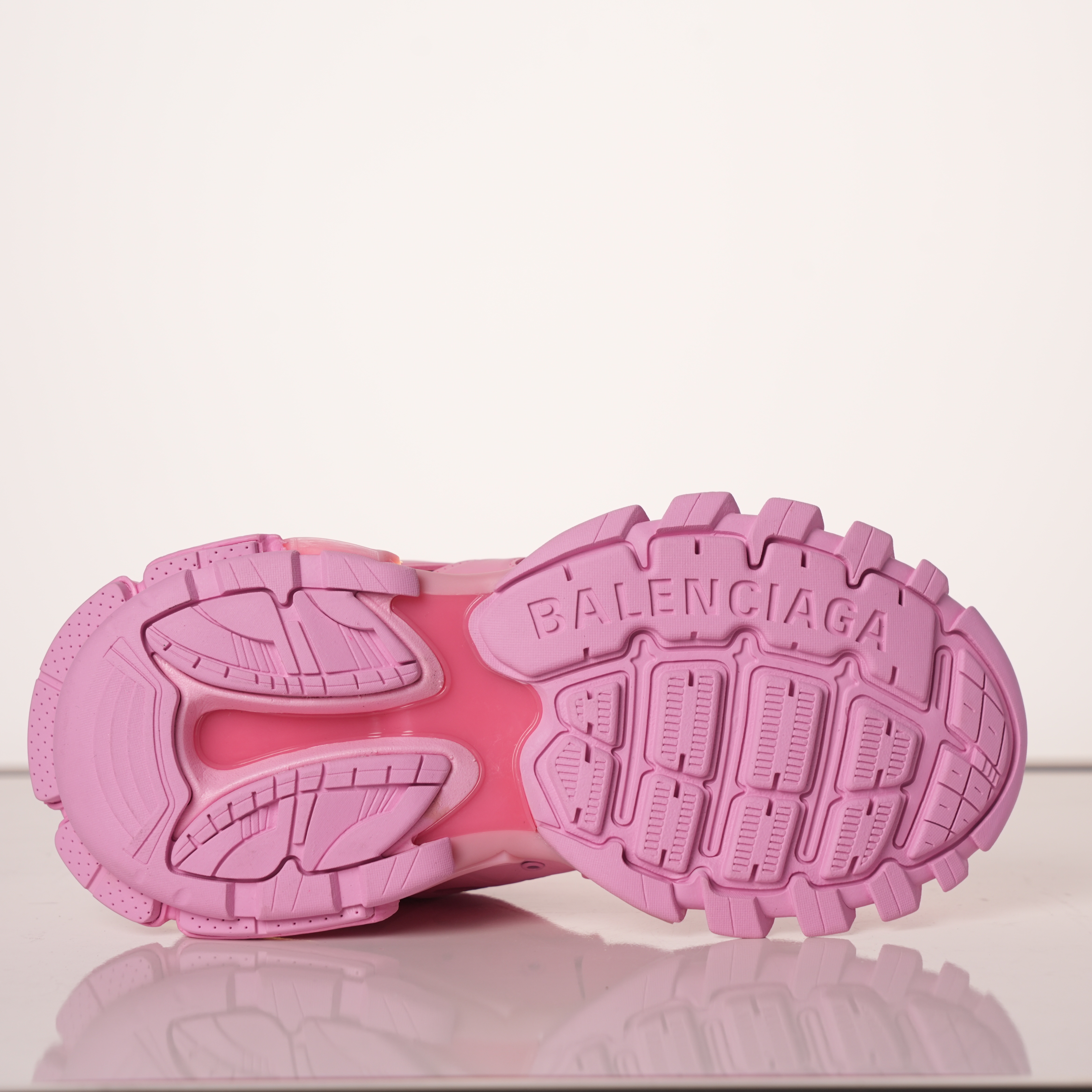 Balenciaga Track Pulm Red (LED)