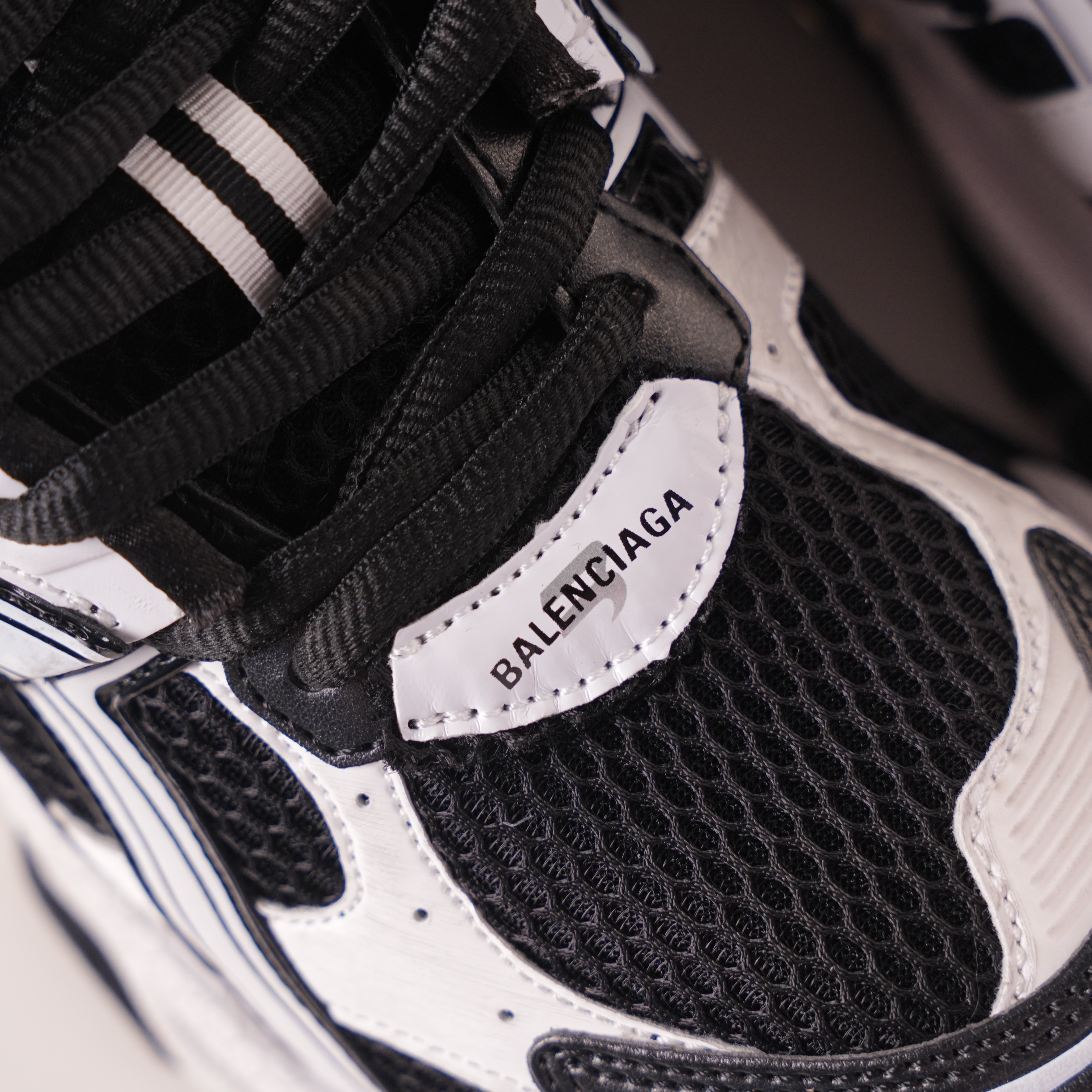 Balenciaga Runner White Black